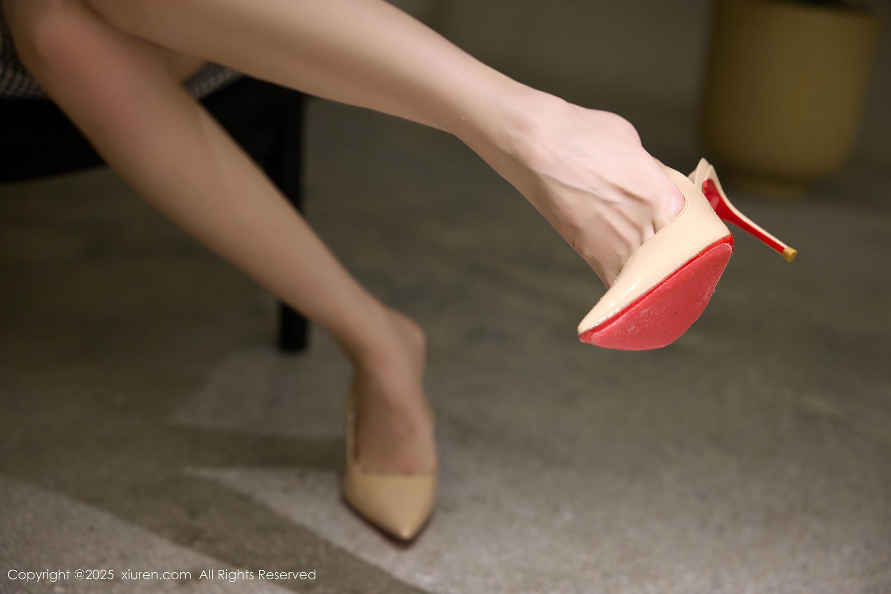 [秀人XiuRen] 2025.10.23 No.10902 尹甜甜sunny/(60P)