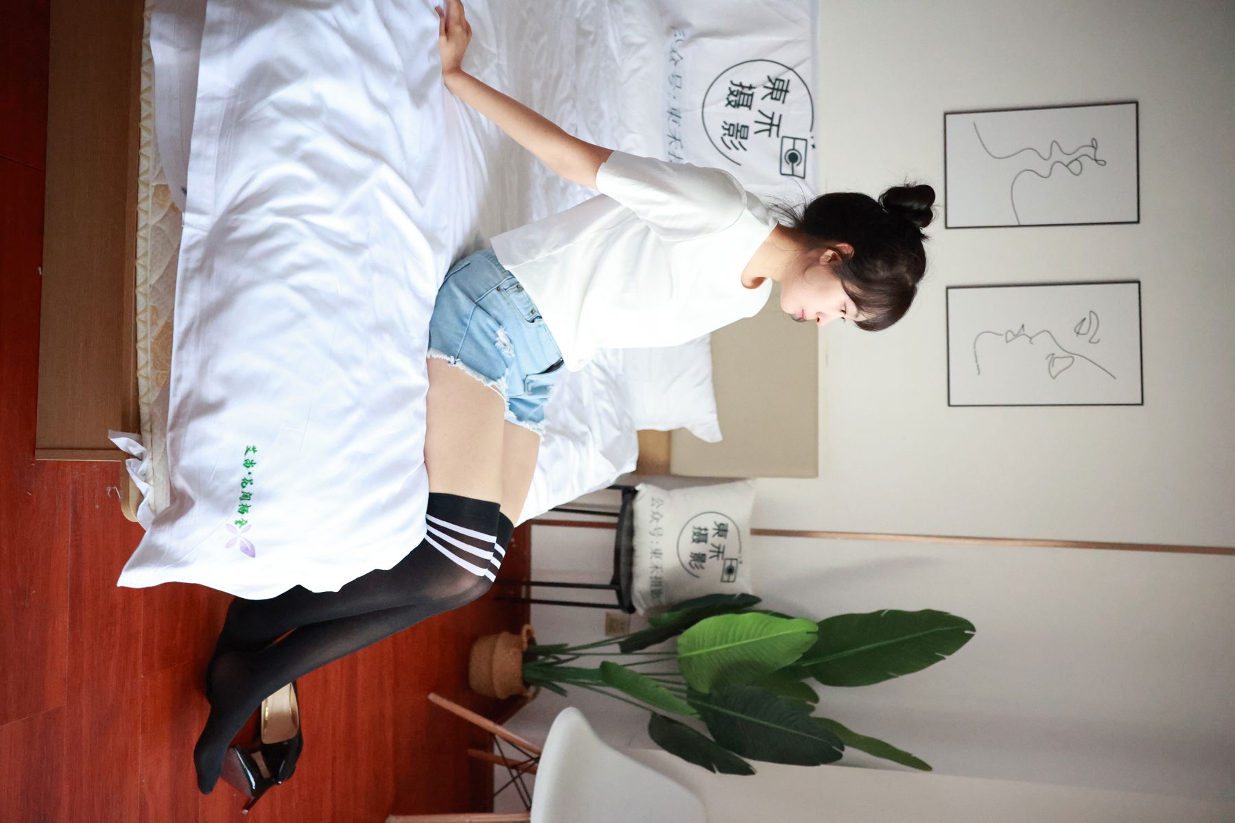 三禾摄影 No.011 牛仔热裤 高跟 过膝袜/(227P)