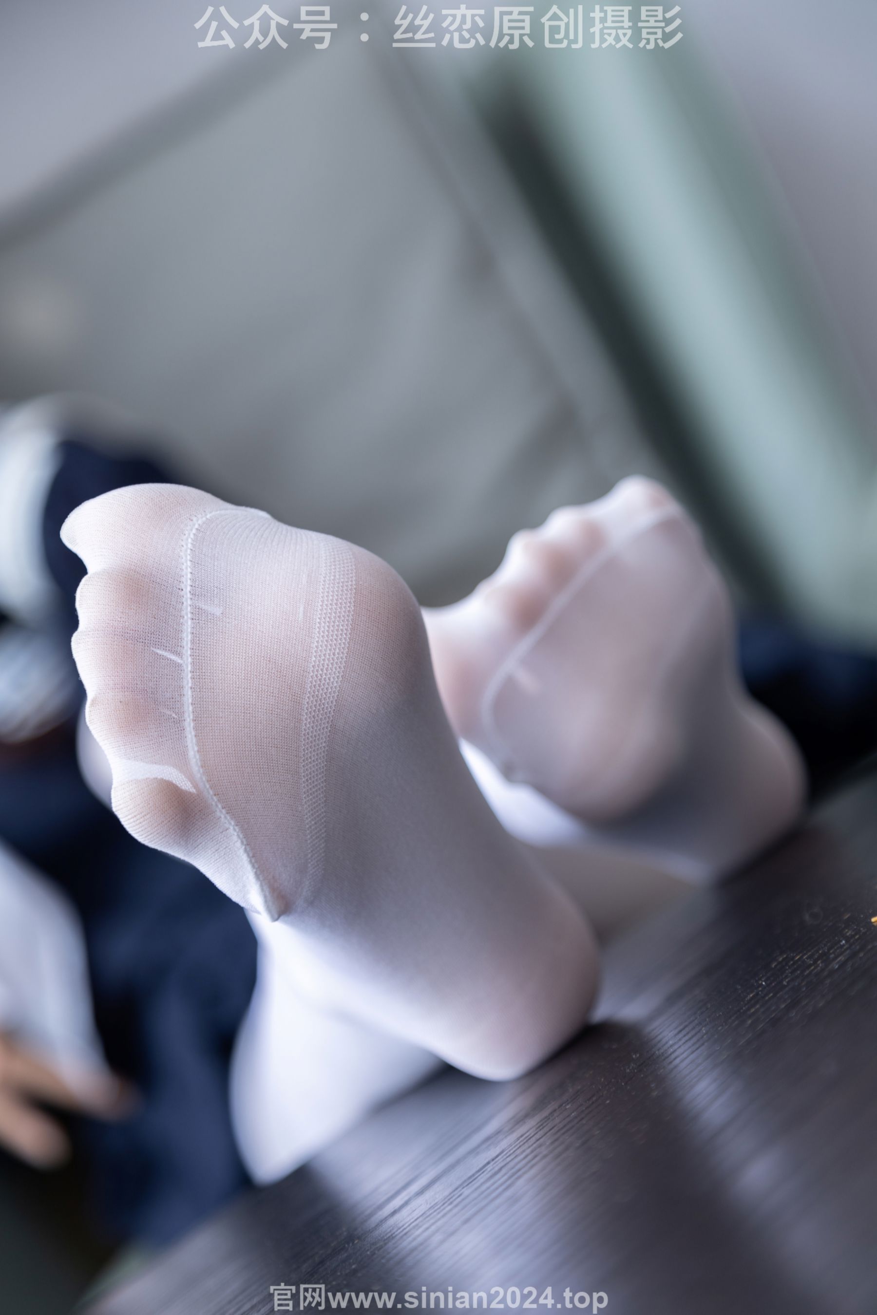 丝恋摄影 No.001 小梦 - 乐福鞋 厚白丝/(243P)