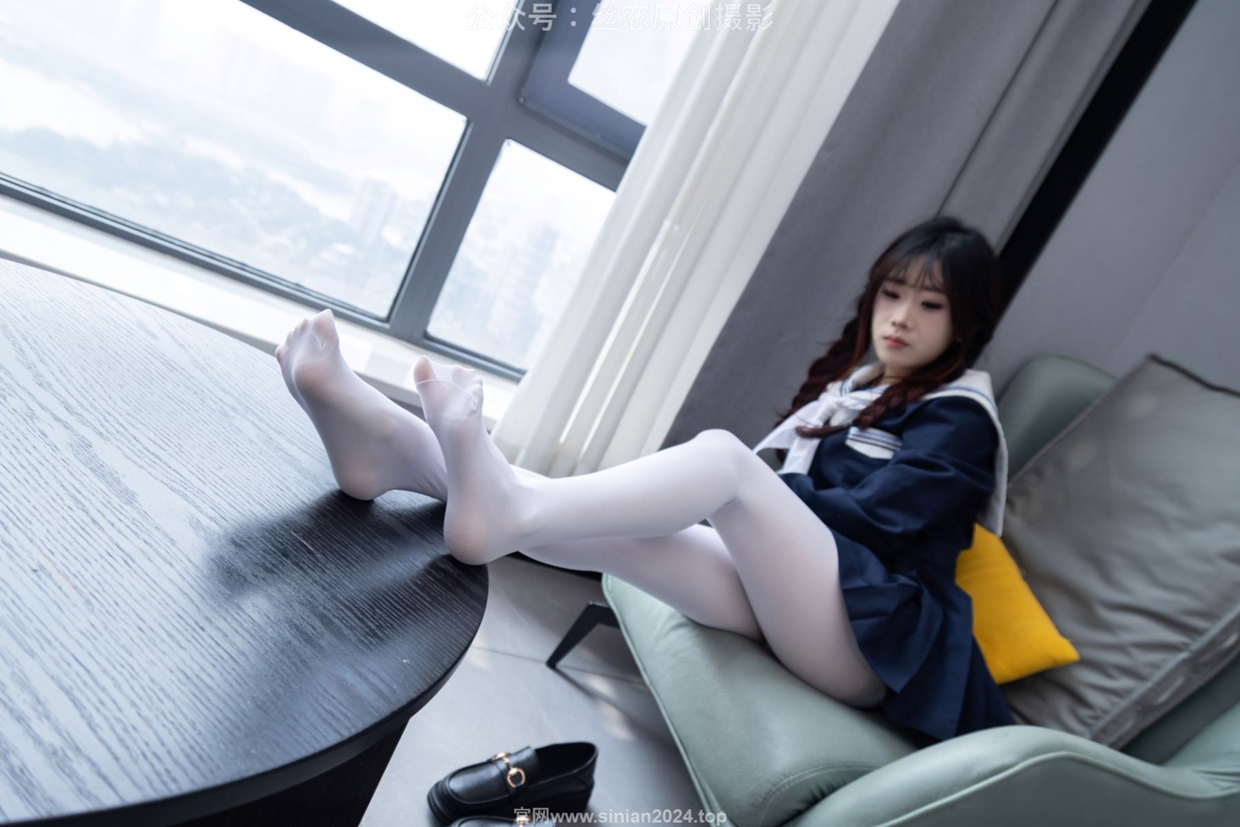 丝恋摄影 No.001 小梦 - 乐福鞋 厚白丝/(243P)