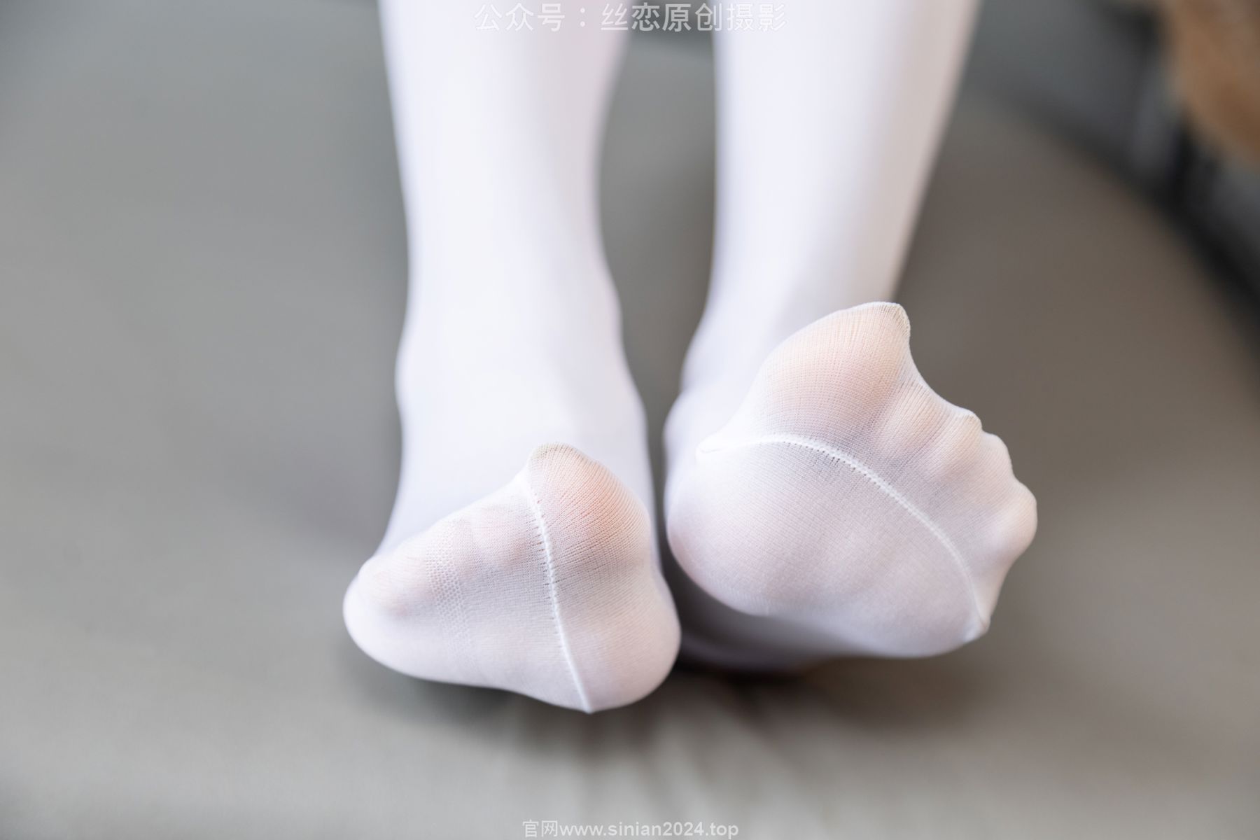 丝恋摄影 No.001 小梦 - 乐福鞋 厚白丝/(243P)