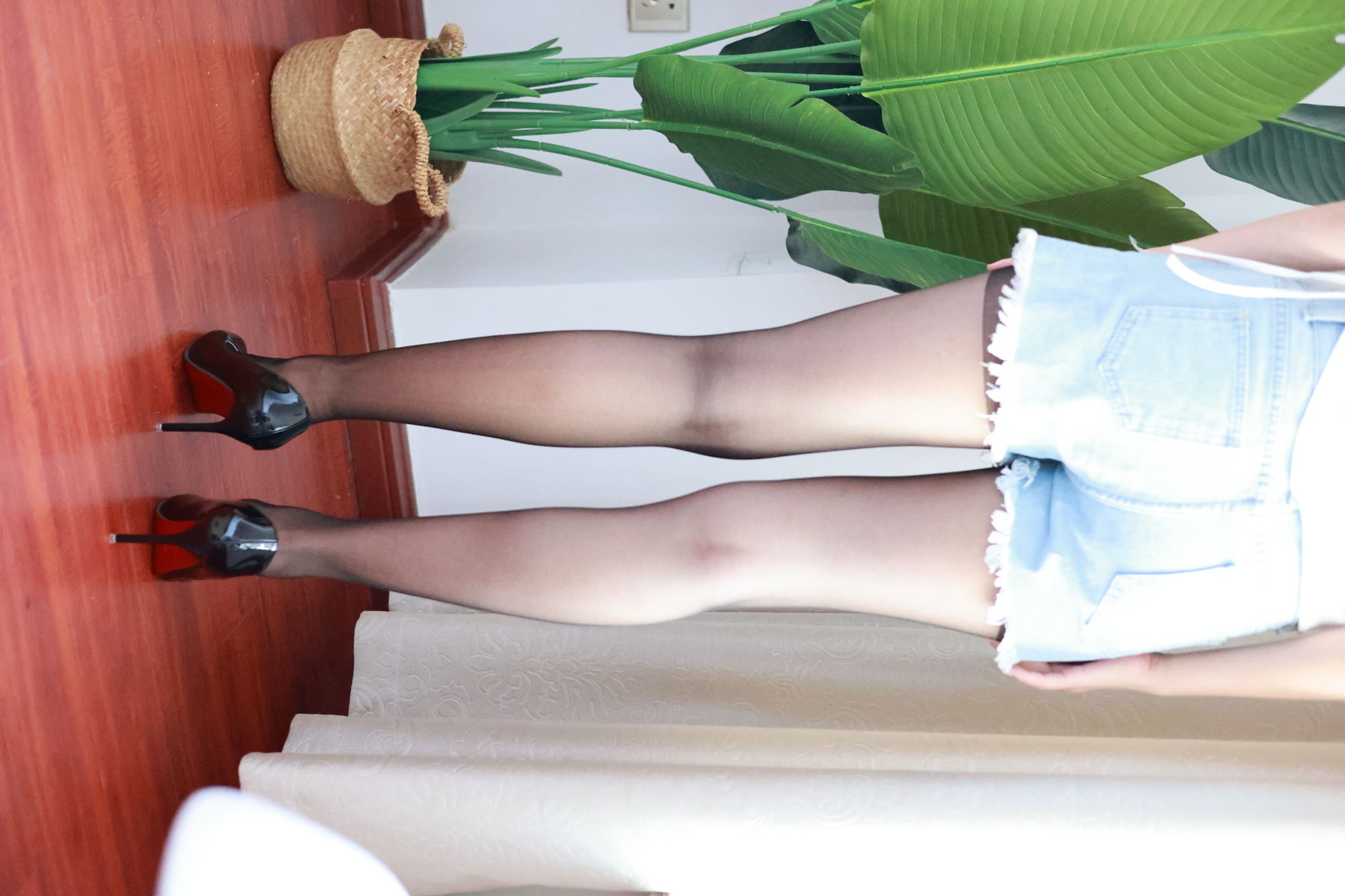 三禾摄影 No.012 牛仔热裤 高跟 长丝/(208P)