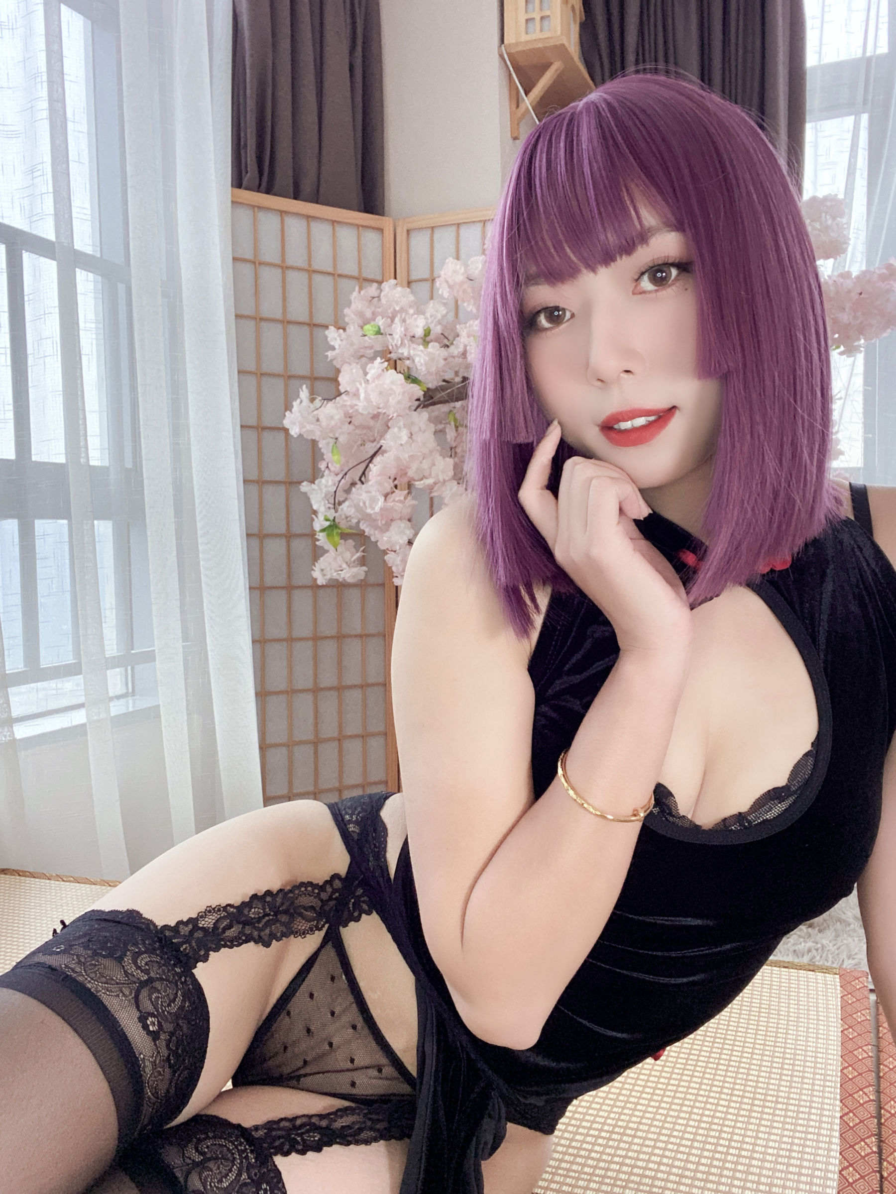 动漫博主 Money冷冷 - 高叉旗袍蕾丝裙/(107P)