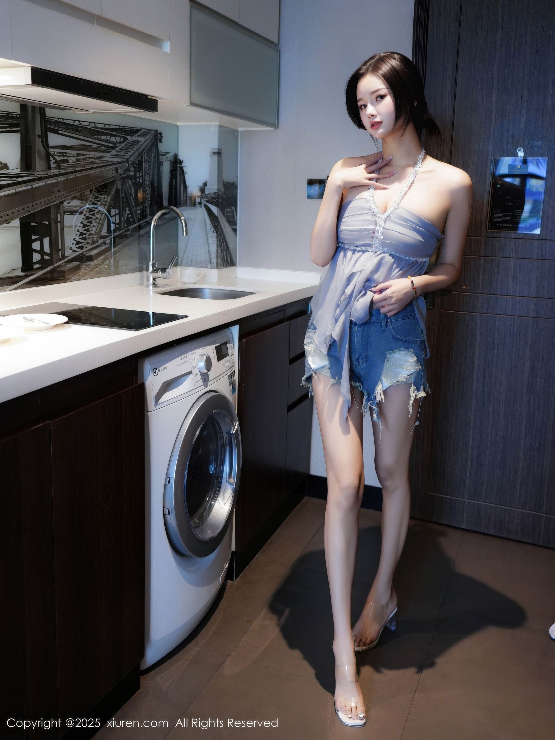 [秀人XiuRen] 2025.10.21 No.10893 特蕾莎/(57P)