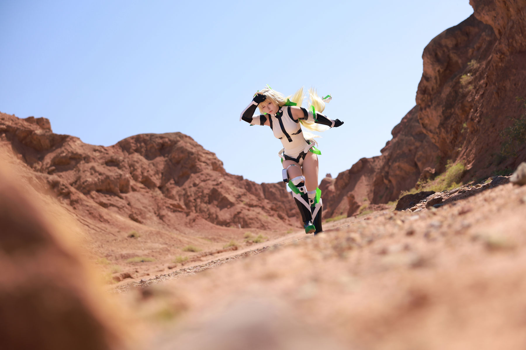 动漫博主 G44不会受伤 - 乐园追放 安吉拉/(40P)