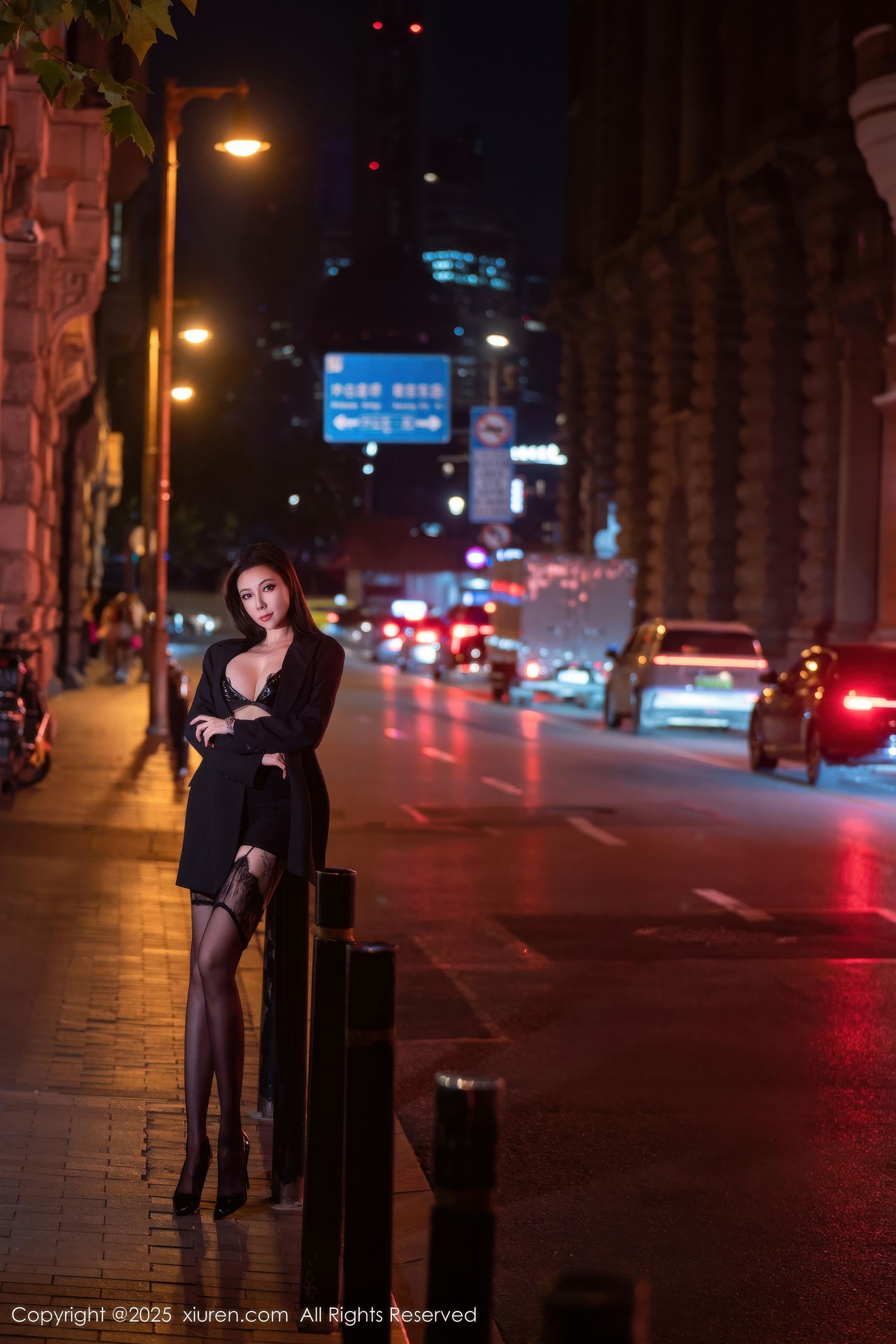 [秀人XiuRen] 2025.10.23 No.10899 果儿Victoria/(72P)