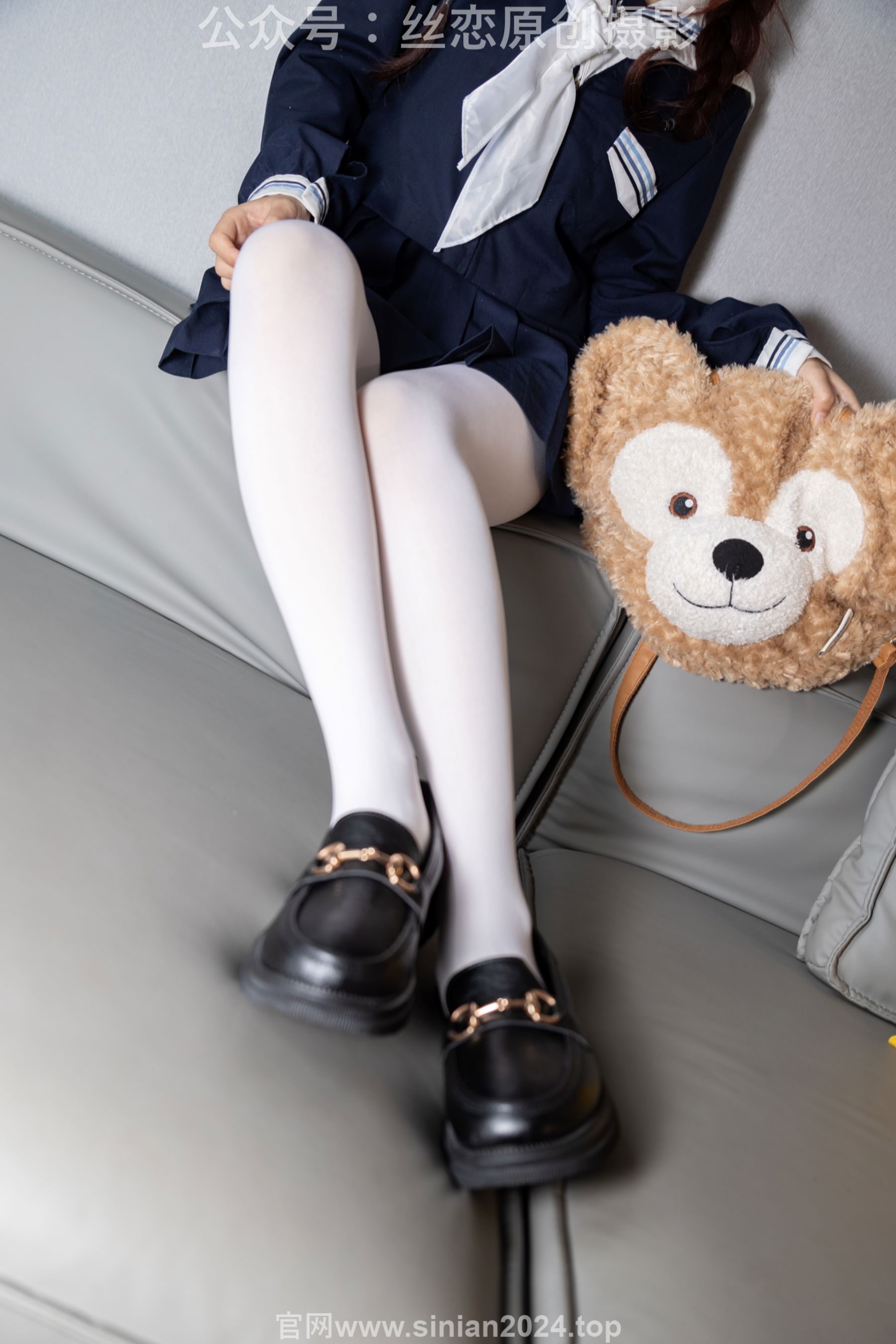 丝恋摄影 No.001 小梦 - 乐福鞋 厚白丝/(243P)