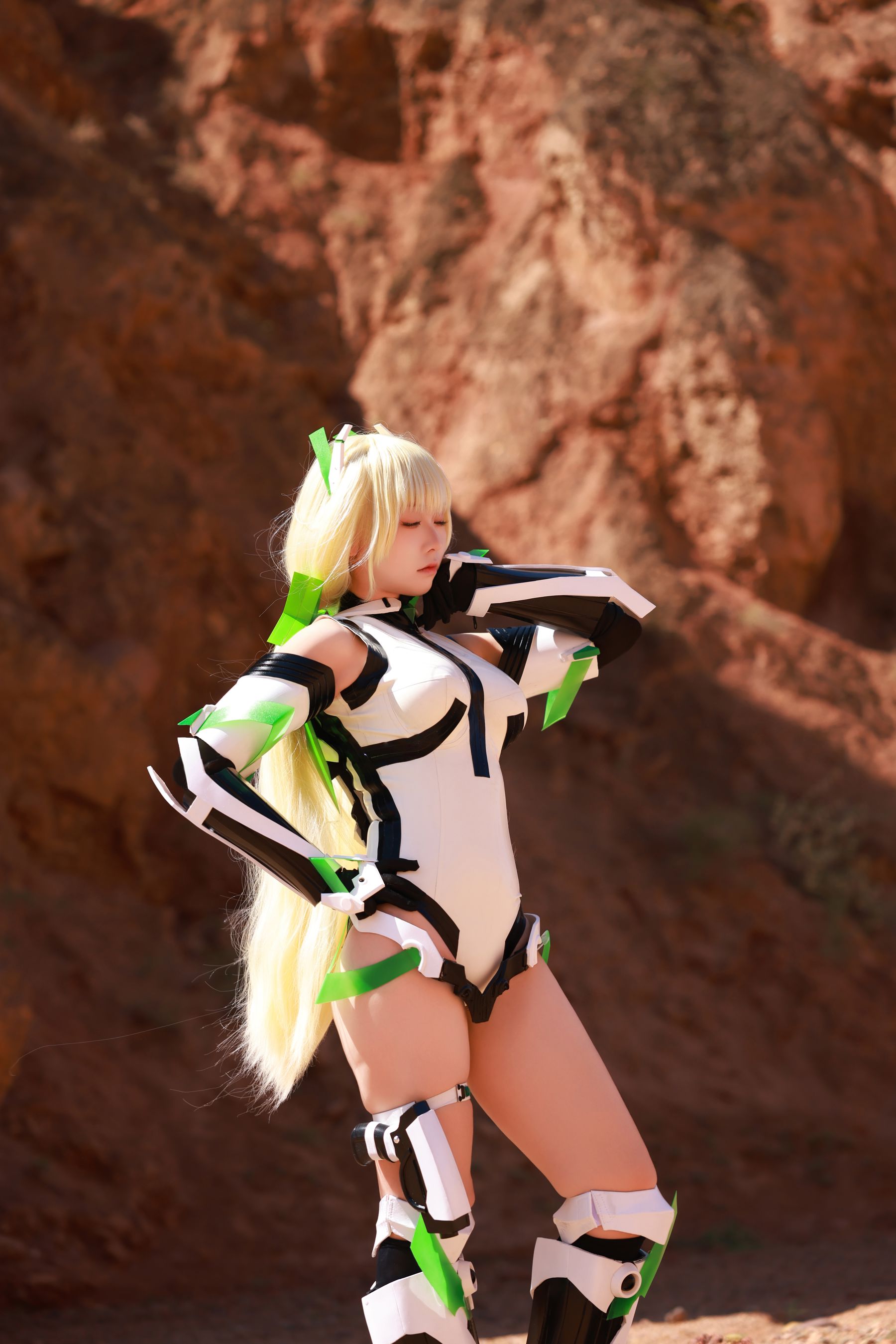 动漫博主 G44不会受伤 - 乐园追放 安吉拉/(40P)