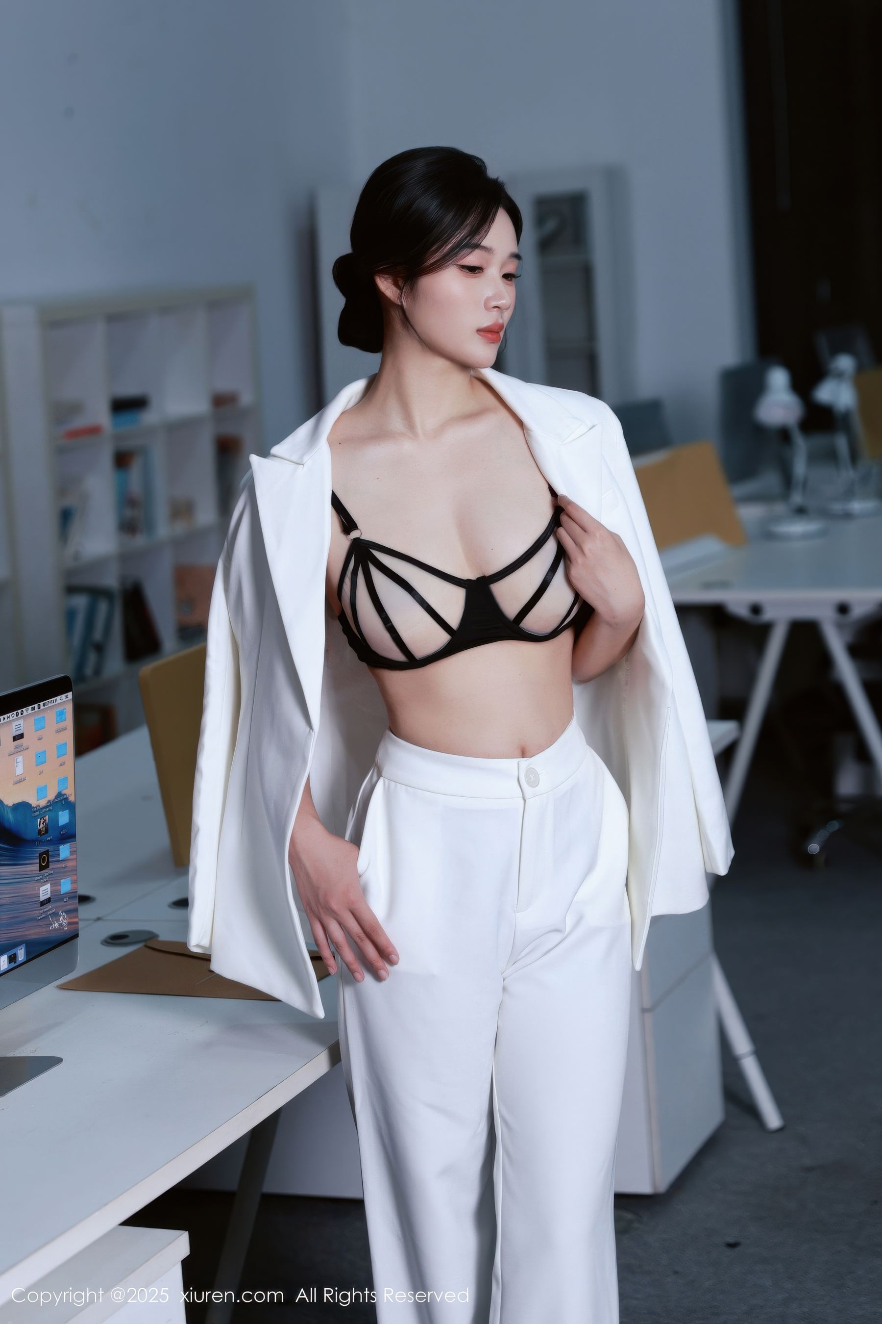 [秀人XiuRen] 2025.10.24 No.10908 南乔/(72P)