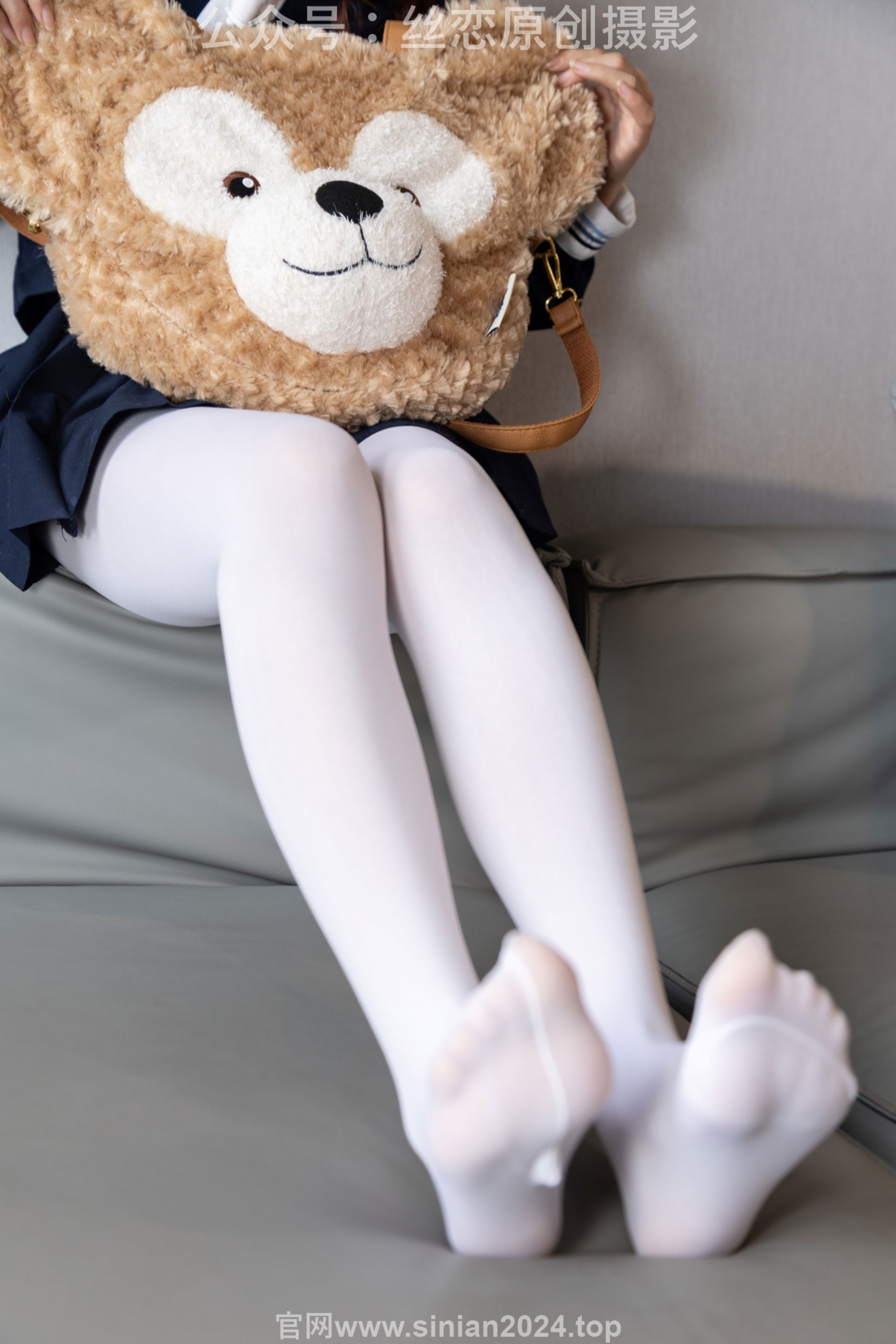 丝恋摄影 No.001 小梦 - 乐福鞋 厚白丝/(243P)
