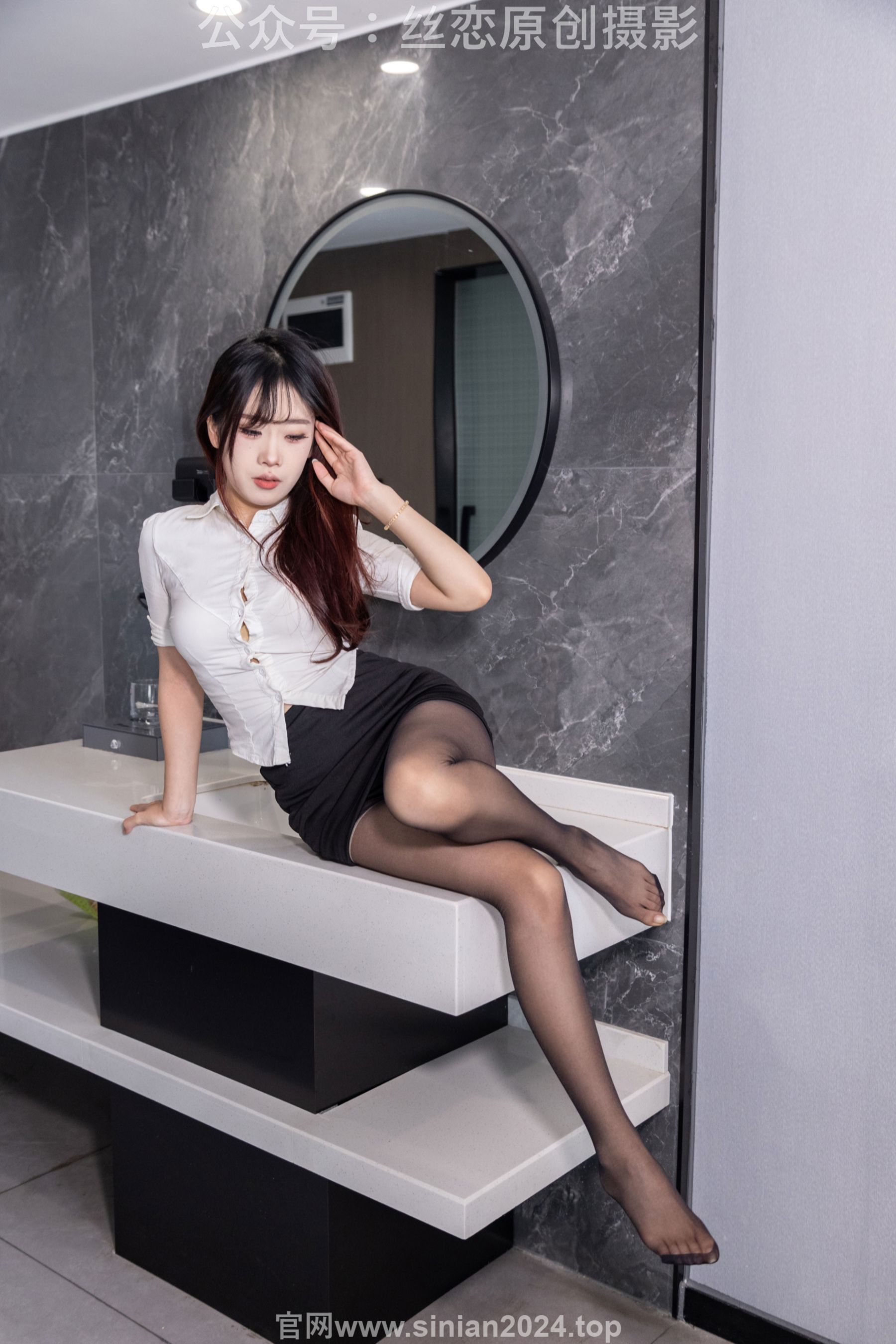 丝恋摄影 No.005 小梦 - 白色衬衫 黑色丝袜 包臀裙/(169P)