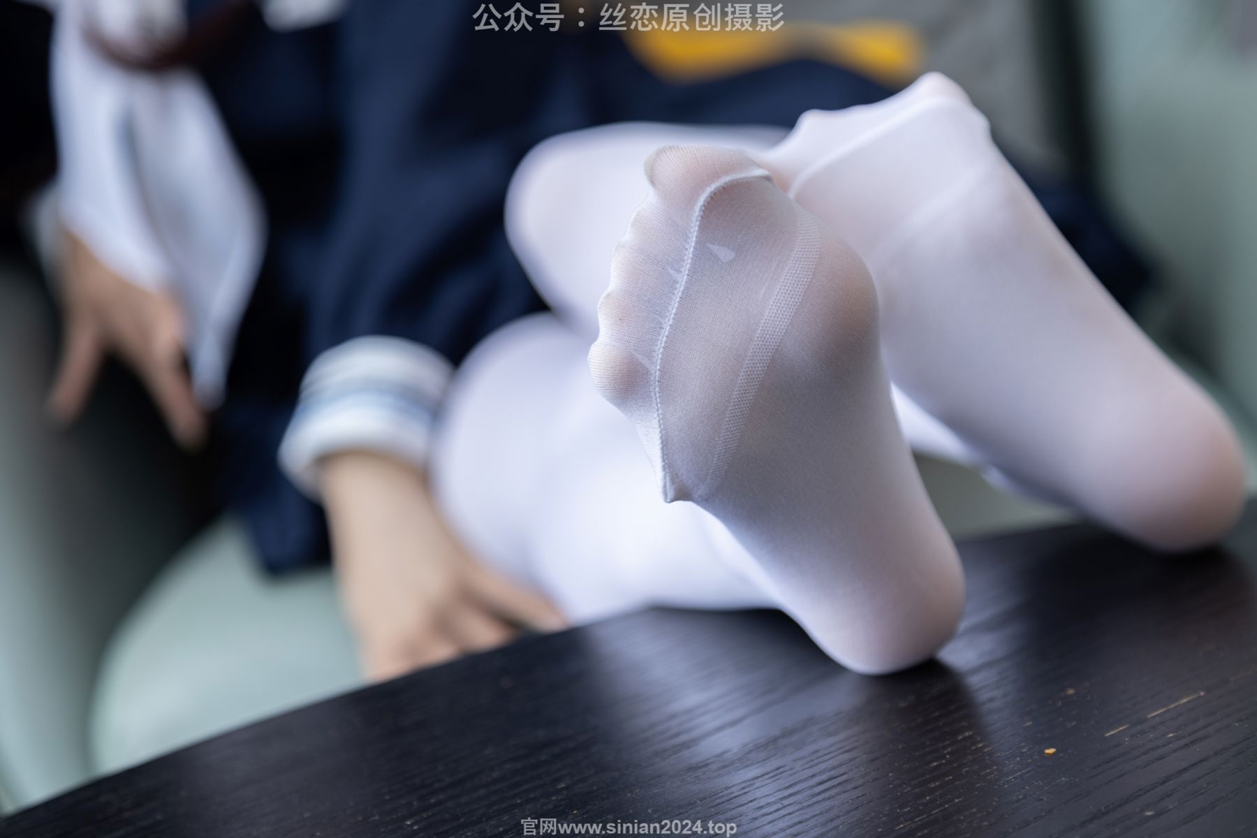 丝恋摄影 No.001 小梦 - 乐福鞋 厚白丝/(243P)