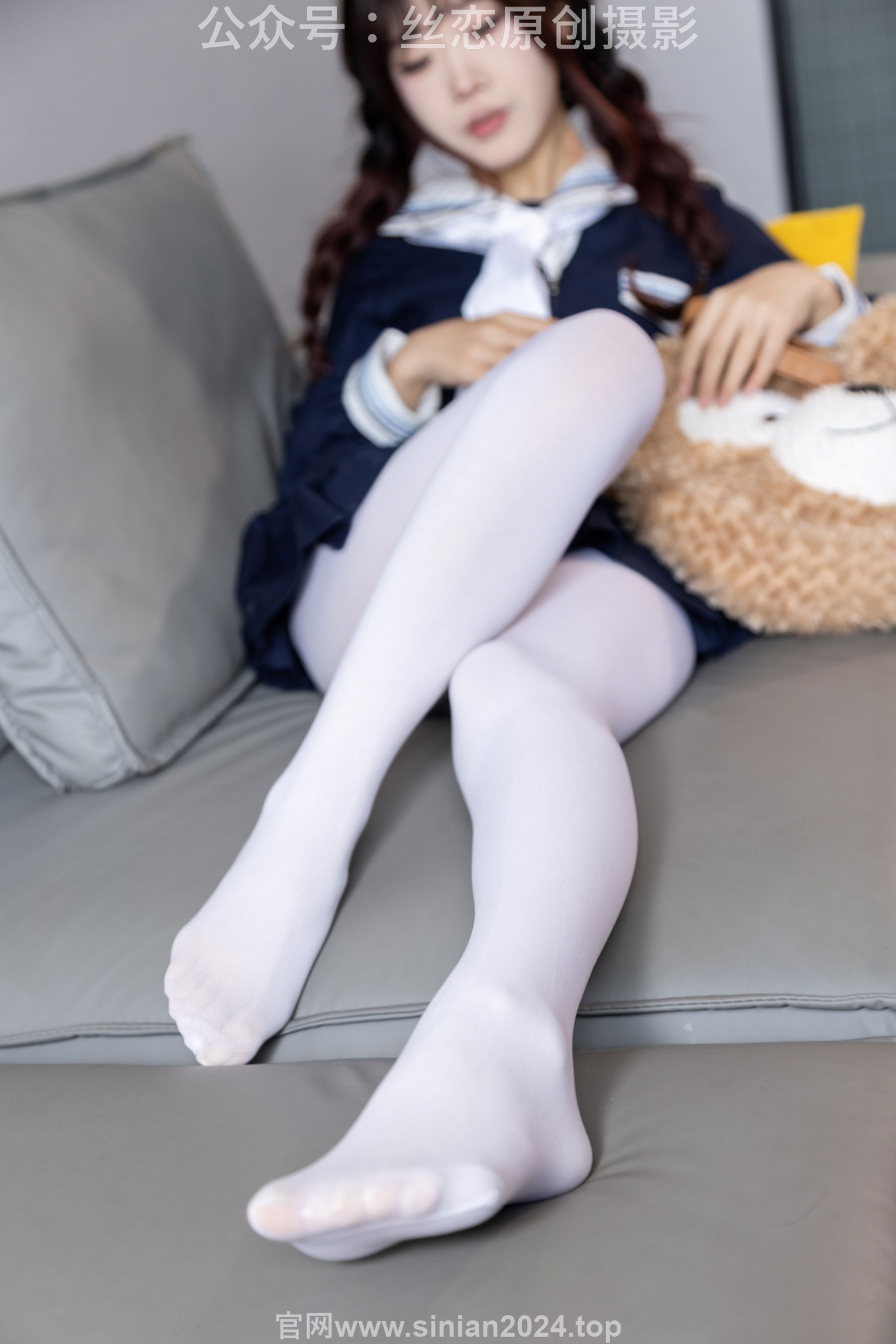丝恋摄影 No.001 小梦 - 乐福鞋 厚白丝/(243P)