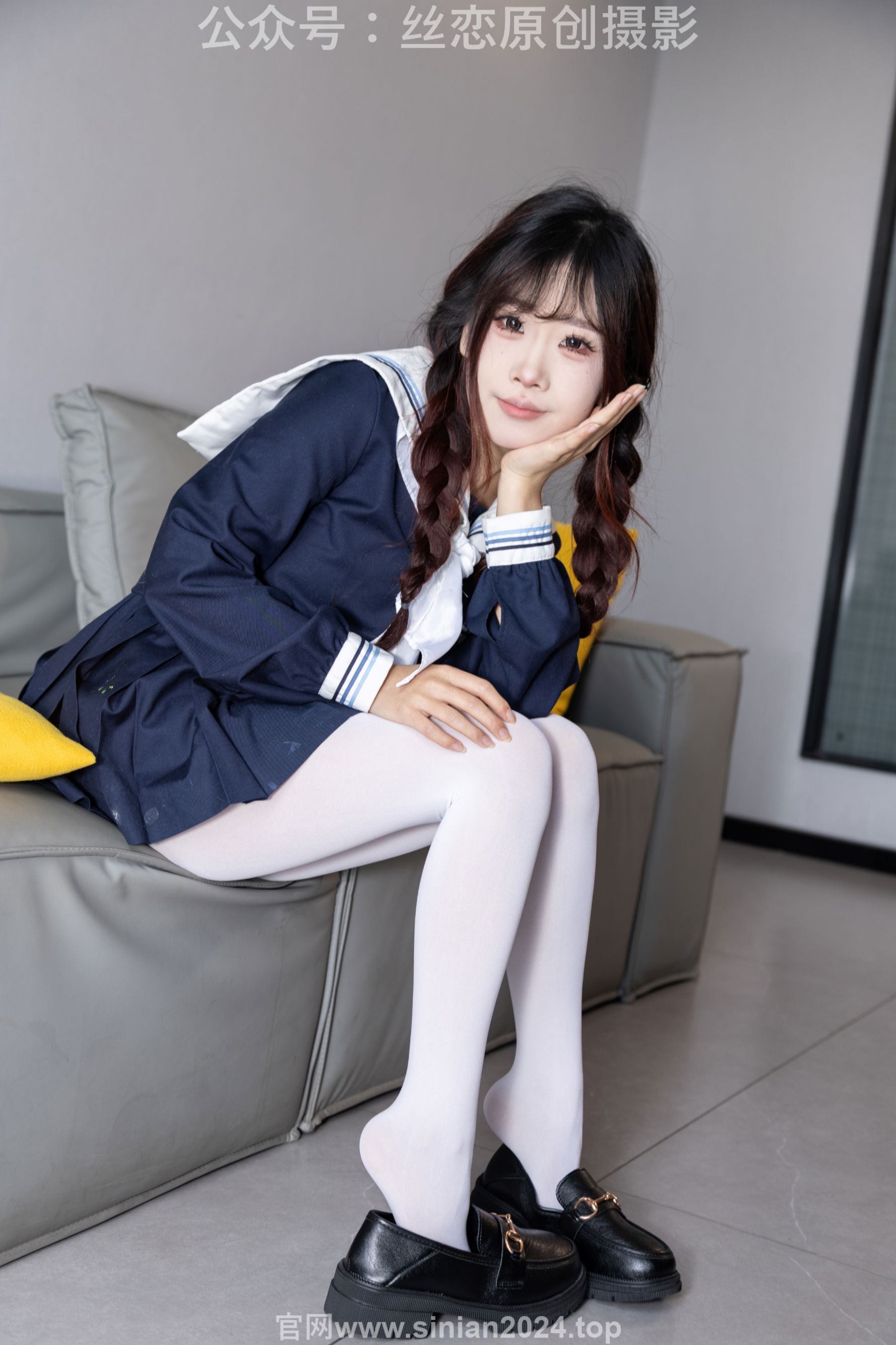 丝恋摄影 No.001 小梦 - 乐福鞋 厚白丝/(243P)