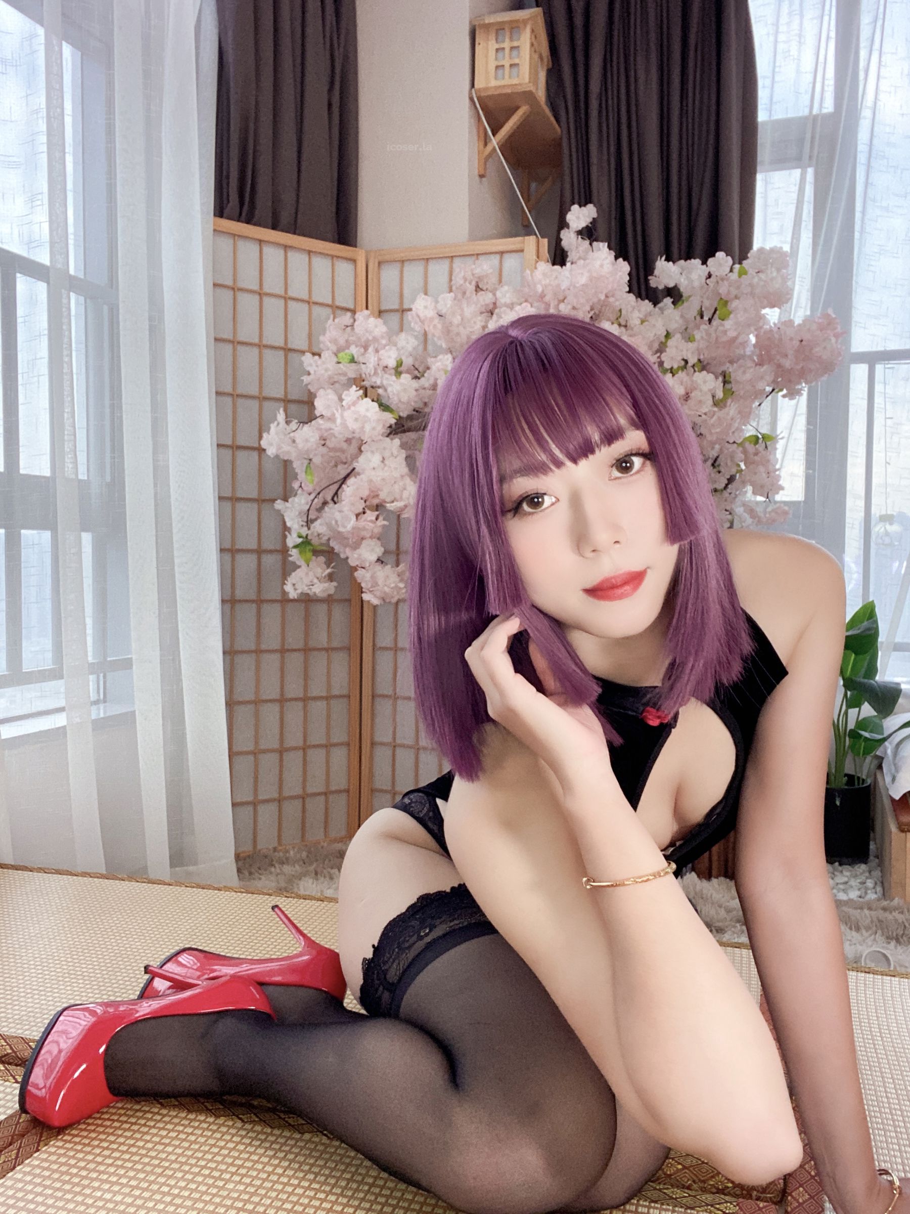 动漫博主 Money冷冷 - 高叉旗袍蕾丝裙/(107P)