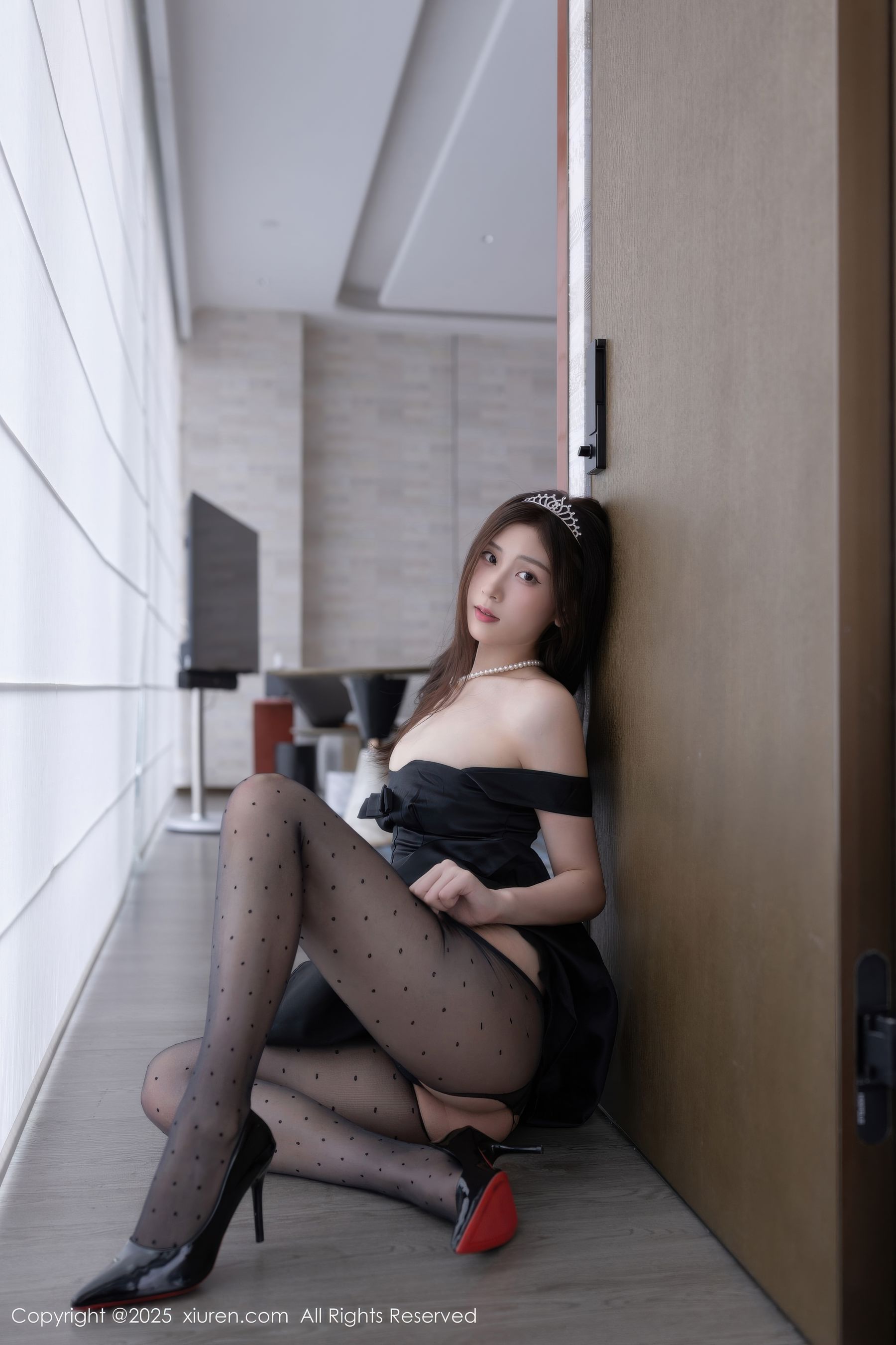 [秀人XiuRen] 2025.10.16 No.10878 刘婷婷/(71P)