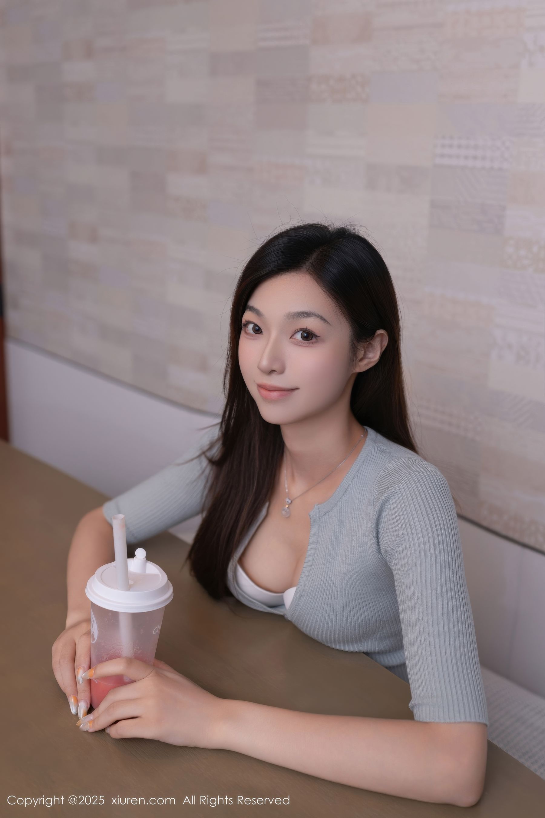 [秀人XiuRen] 2025.10.17 No.10881 kiki柚柚/(80P)