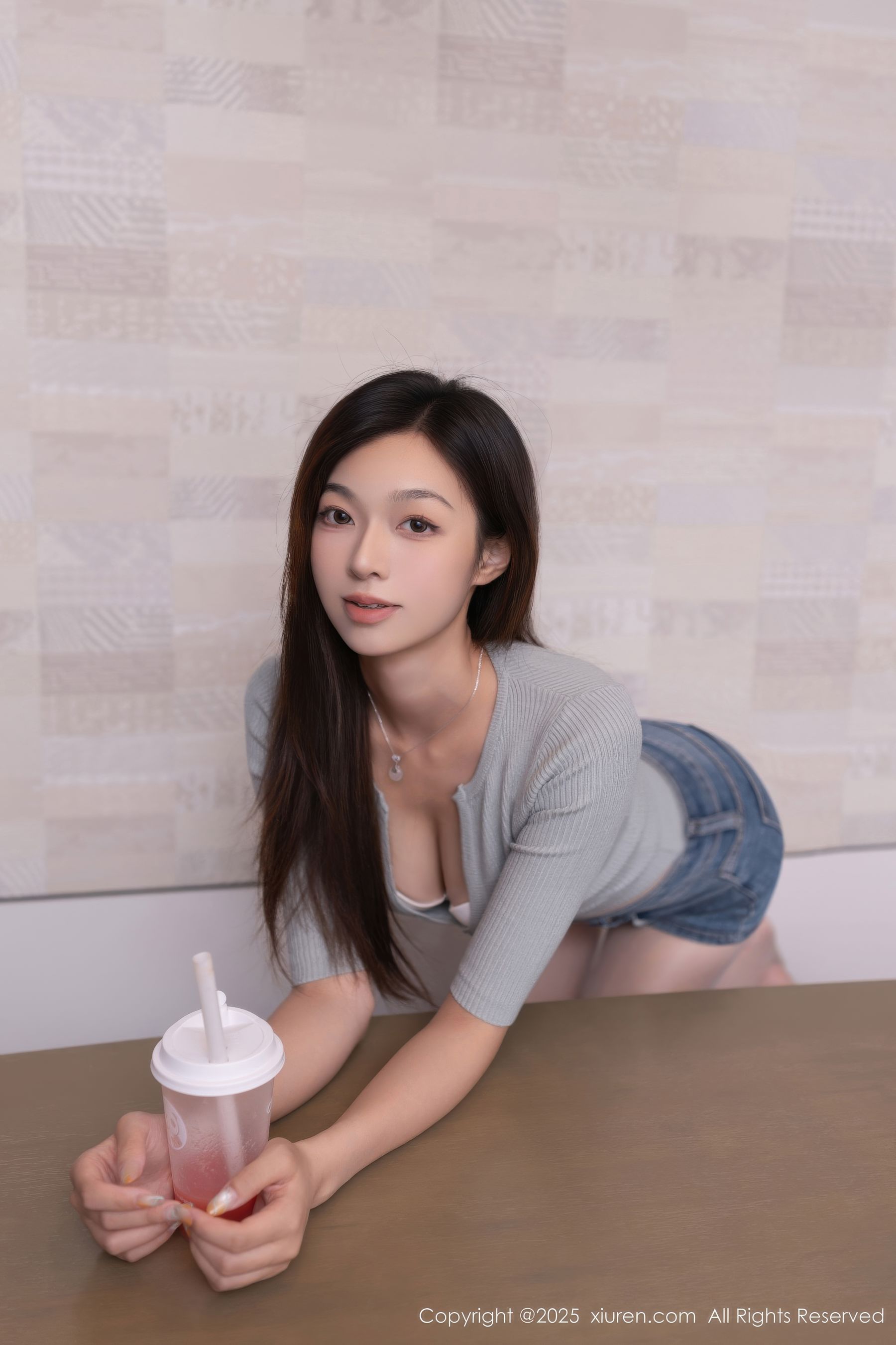 [秀人XiuRen] 2025.10.17 No.10881 kiki柚柚/(80P)