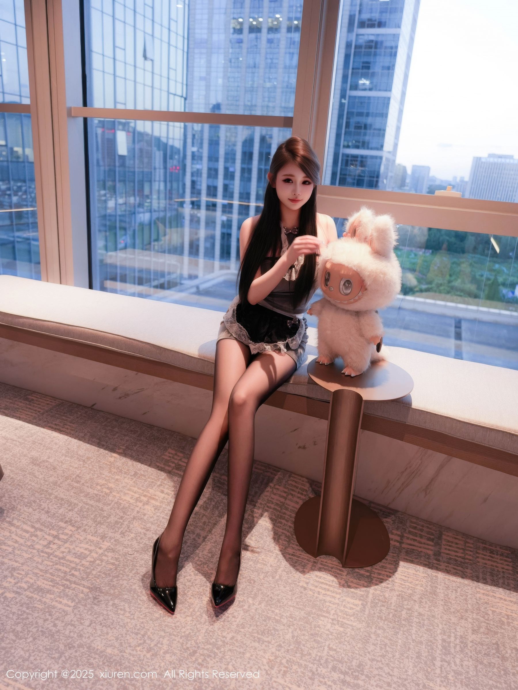 [秀人XiuRen] 2025.10.17 No.10884 甜妮/(60P)