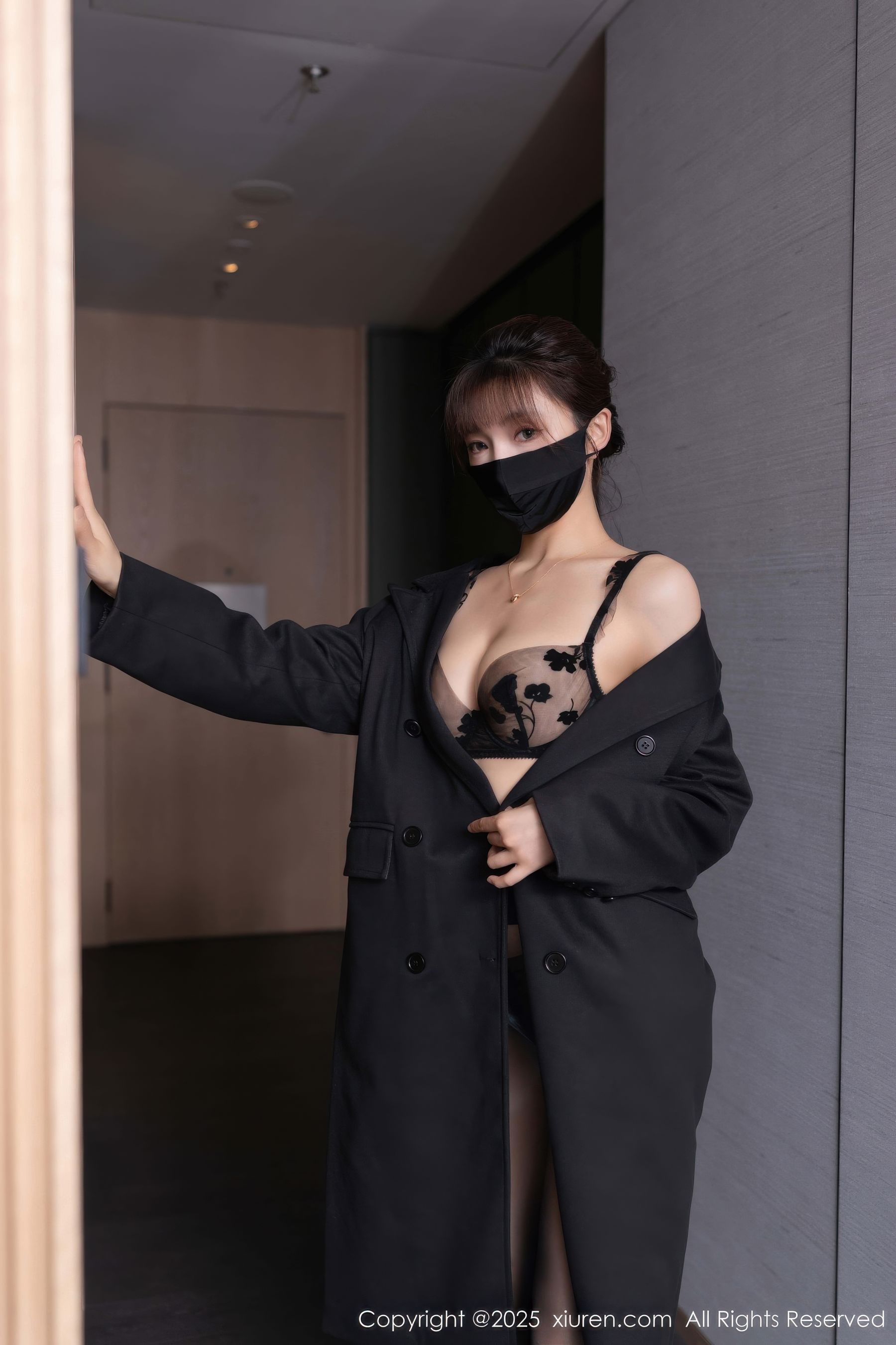 [秀人XiuRen] 2025.10.16 No.10880 陆萱萱/(77P)