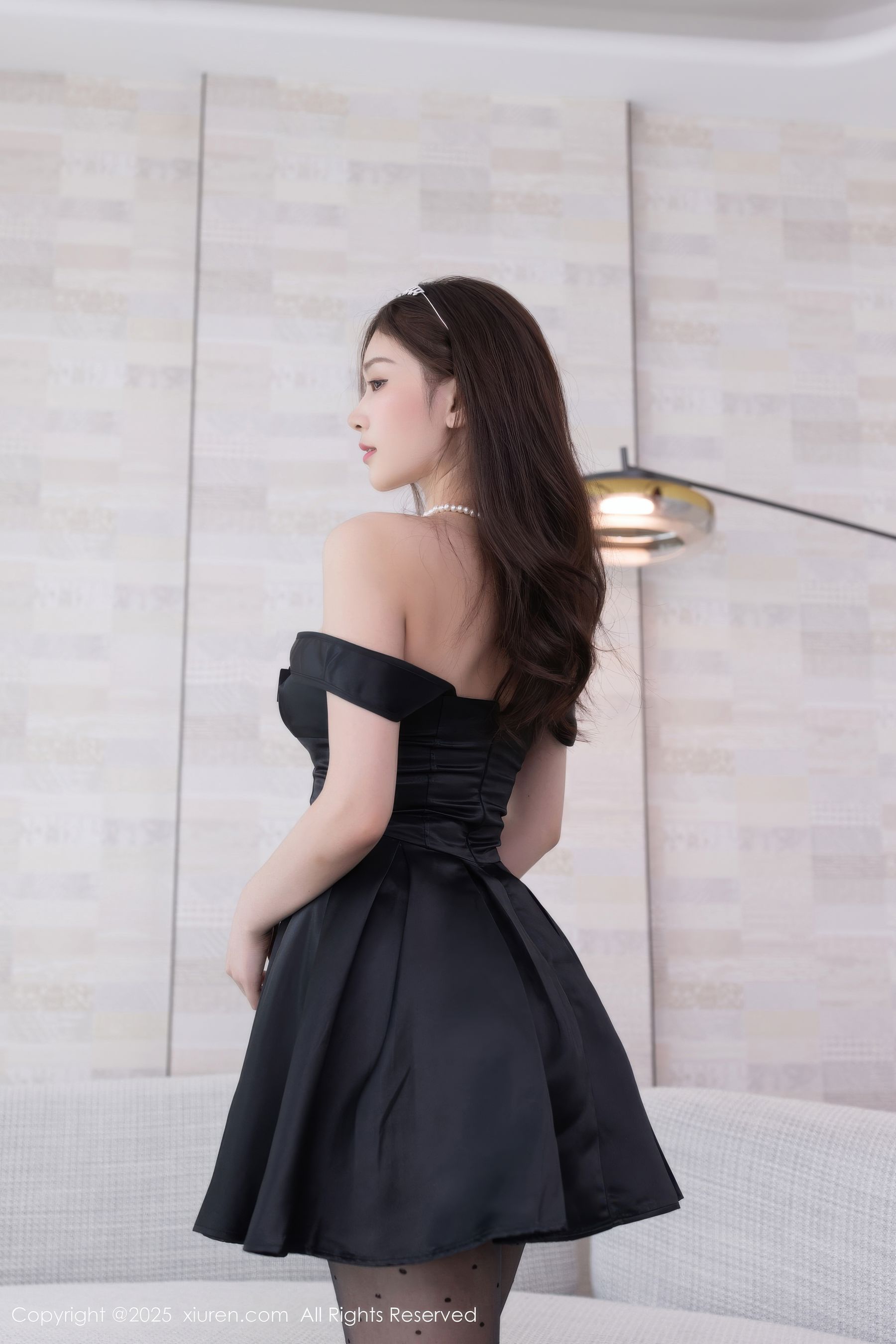 [秀人XiuRen] 2025.10.16 No.10878 刘婷婷/(71P)