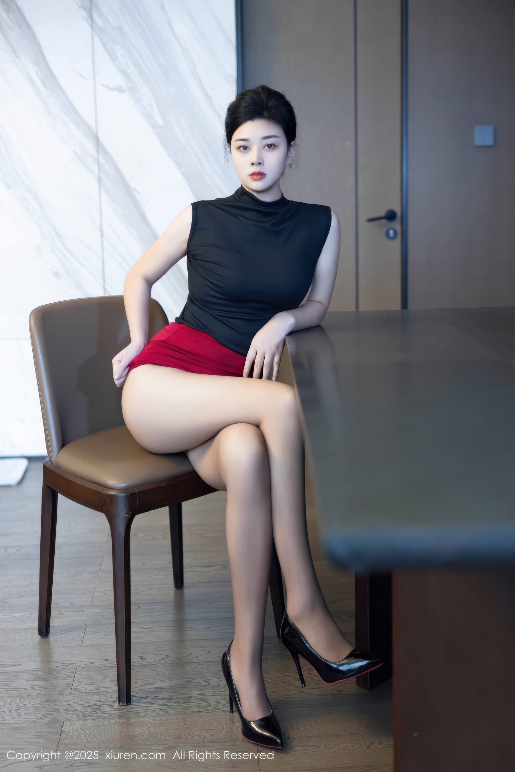 [秀人XiuRen] 2025.11.05 No.10948 徐清妍/(80P)