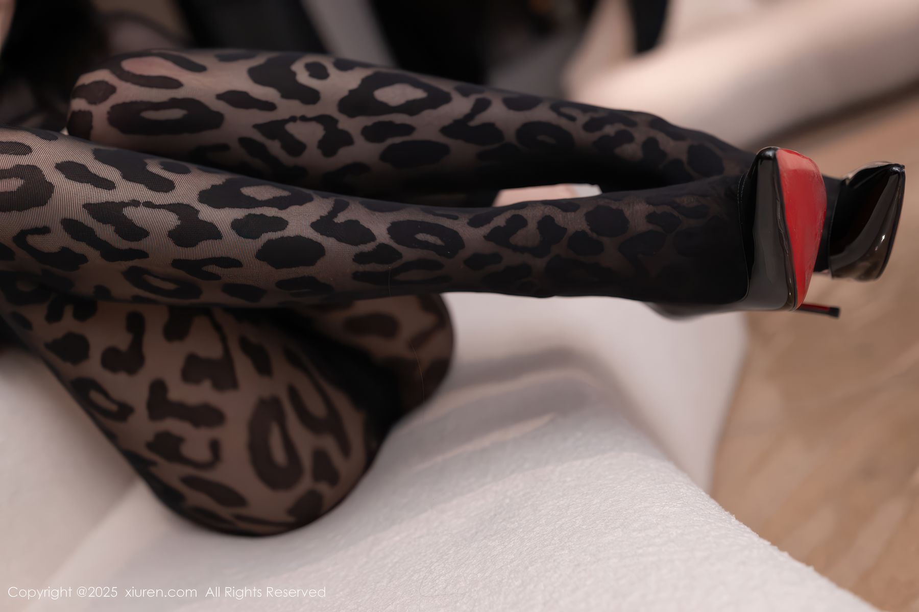 [秀人XiuRen] 2025.10.31 No.10938 鱼子酱Fish/(75P)