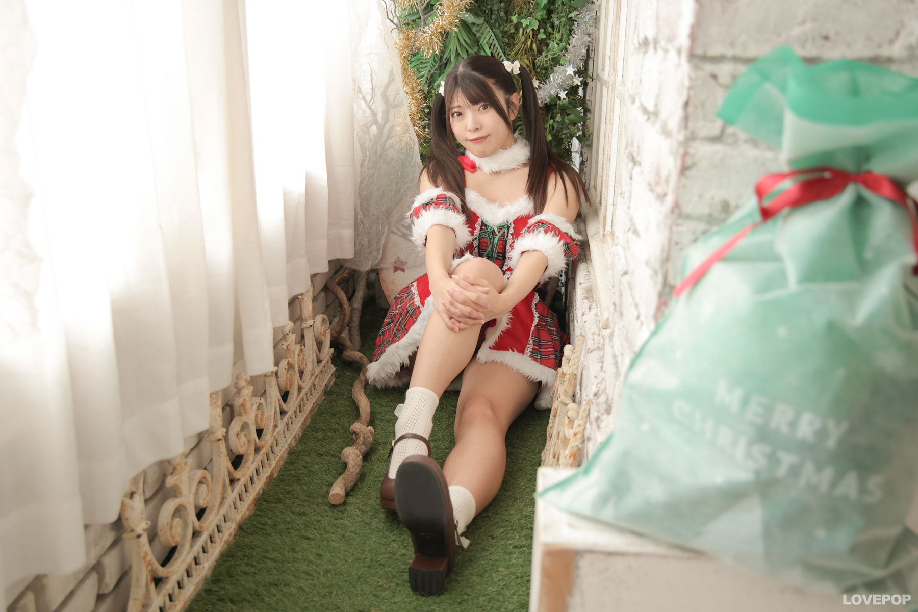 [LOVEPOP] Kishiro Niibo 新穂貴城 Photoset 01/(94P)
