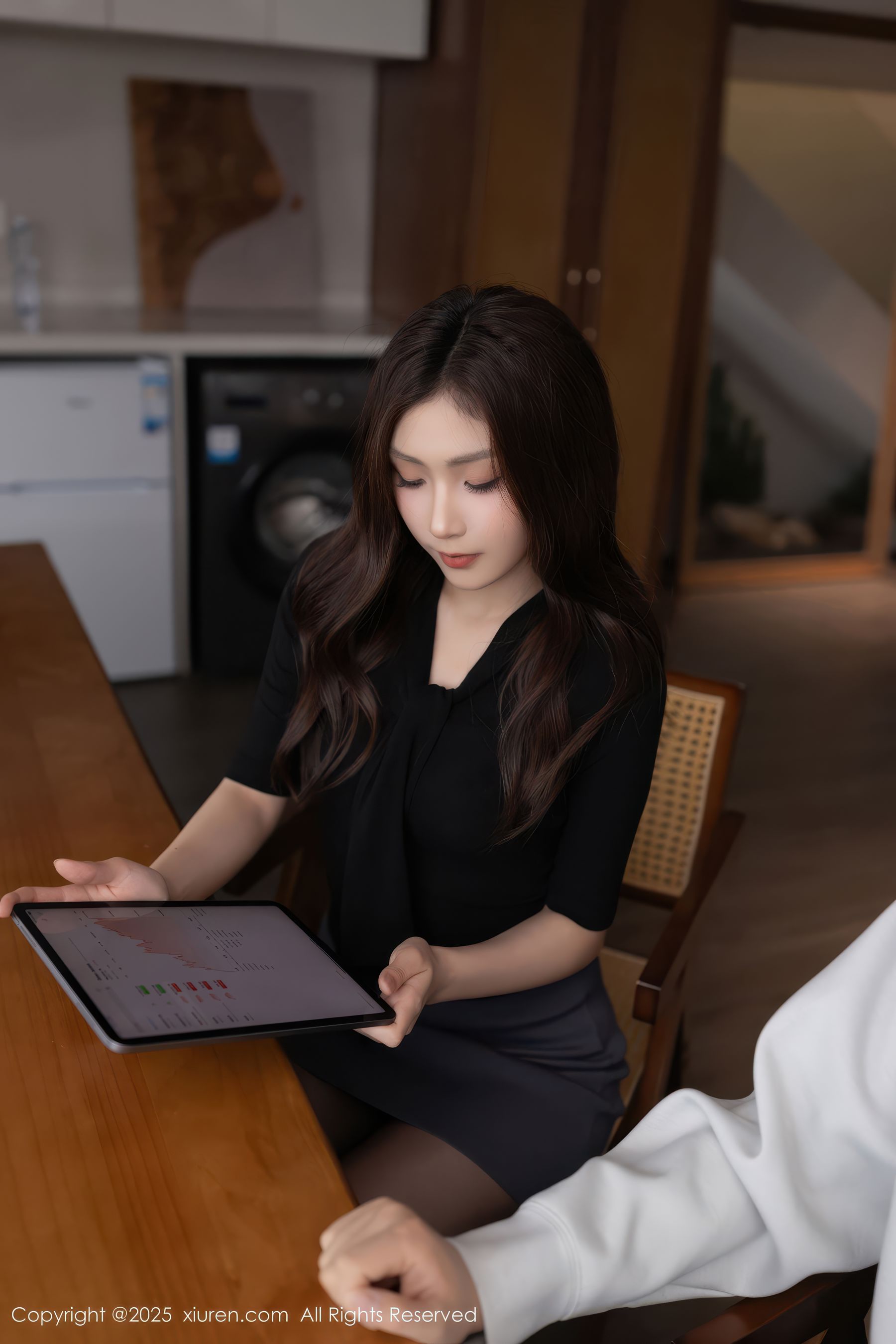 [秀人XiuRen] 2025.10.30 No.10930 刘婷婷/(77P)