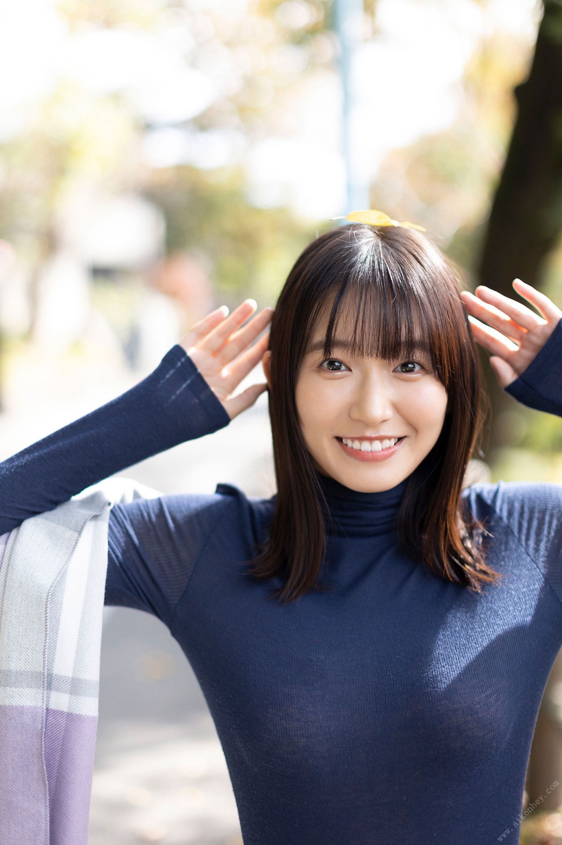 志田音々 - 大人びたキミが眩しくて/(96P)