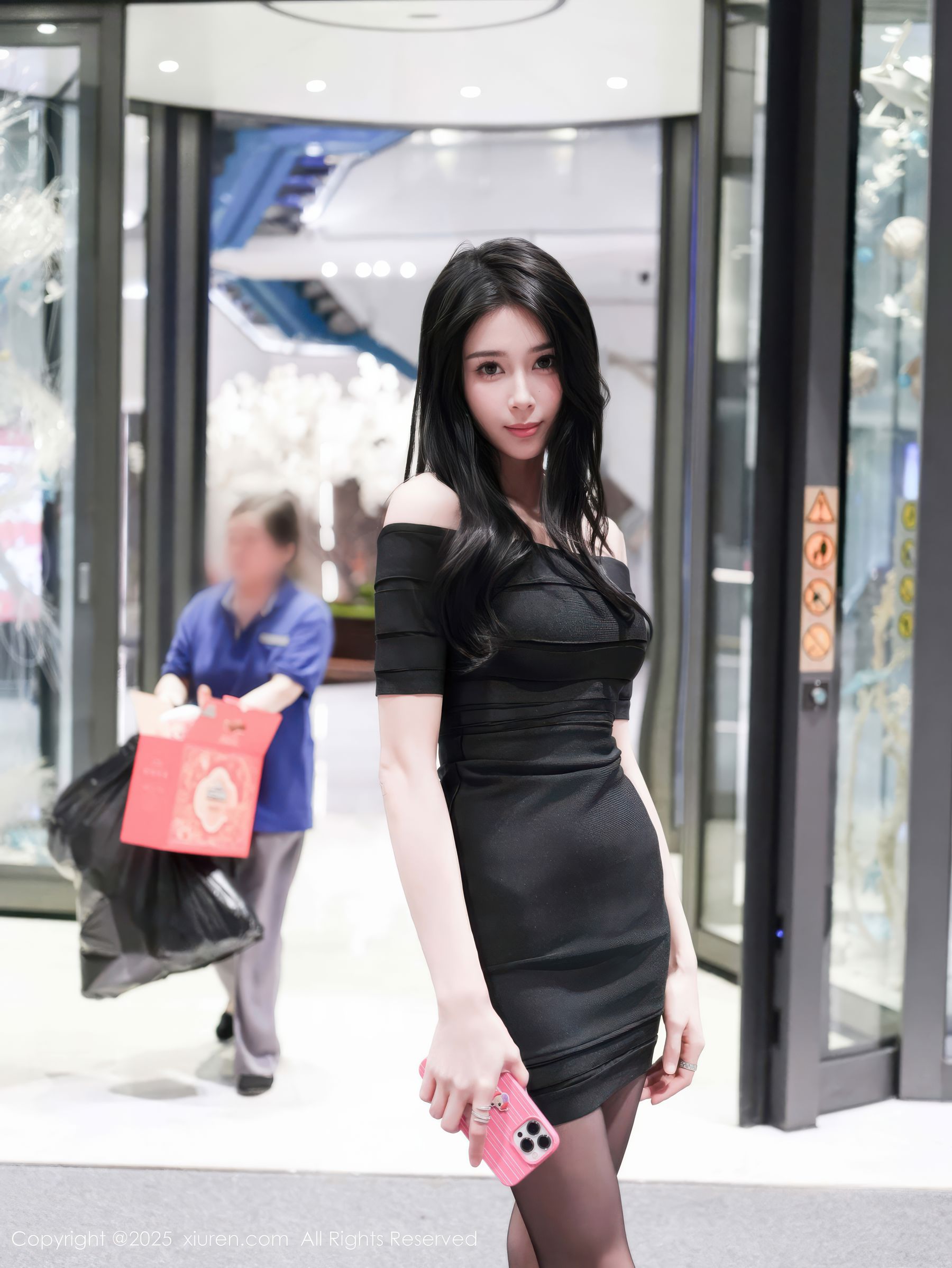 [秀人XiuRen] 2025.11.04 No.10942 椰汁糯米姬/(53P)