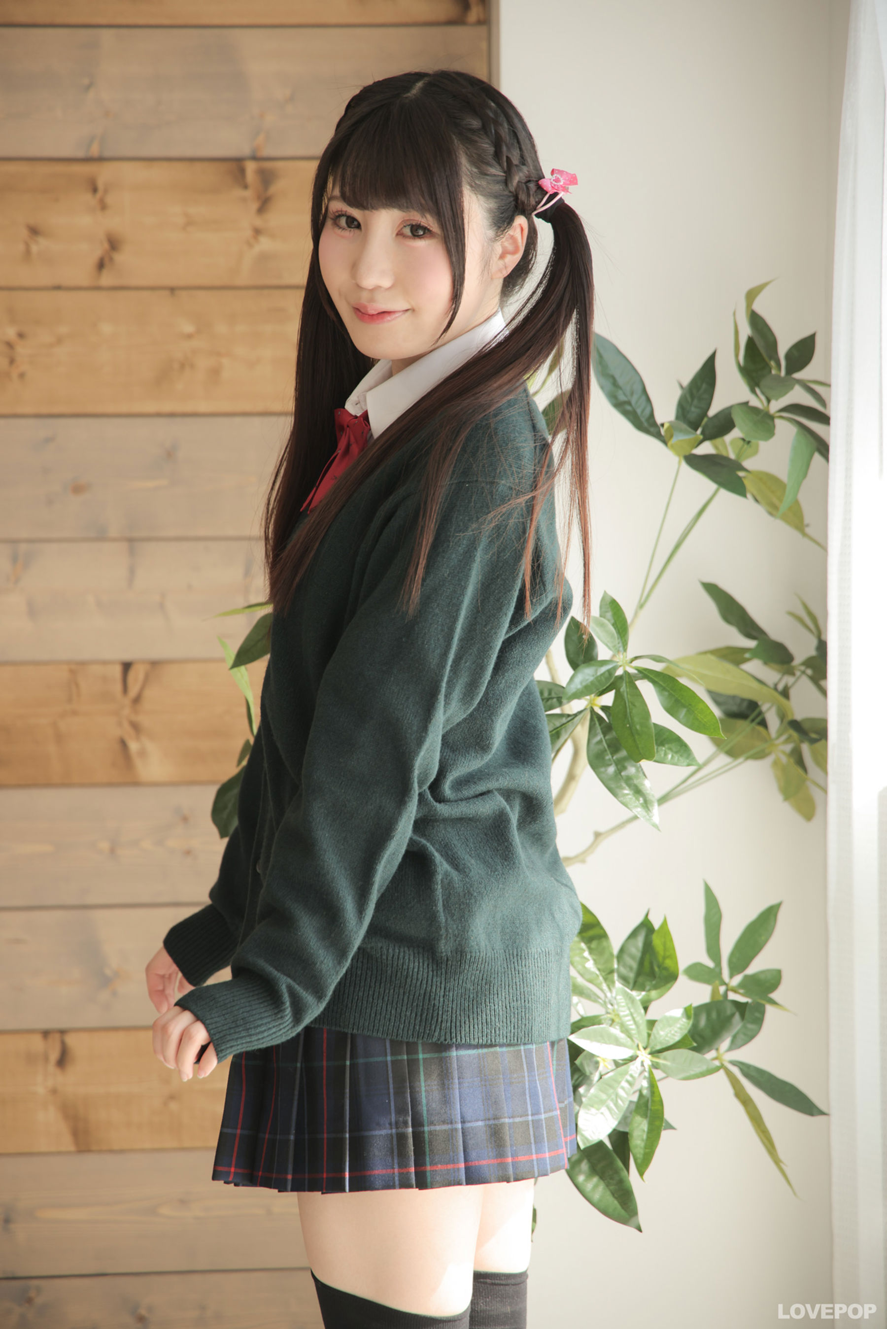 [LOVEPOP] Meru Momose 桃瀬める Photoset 01/(78P)