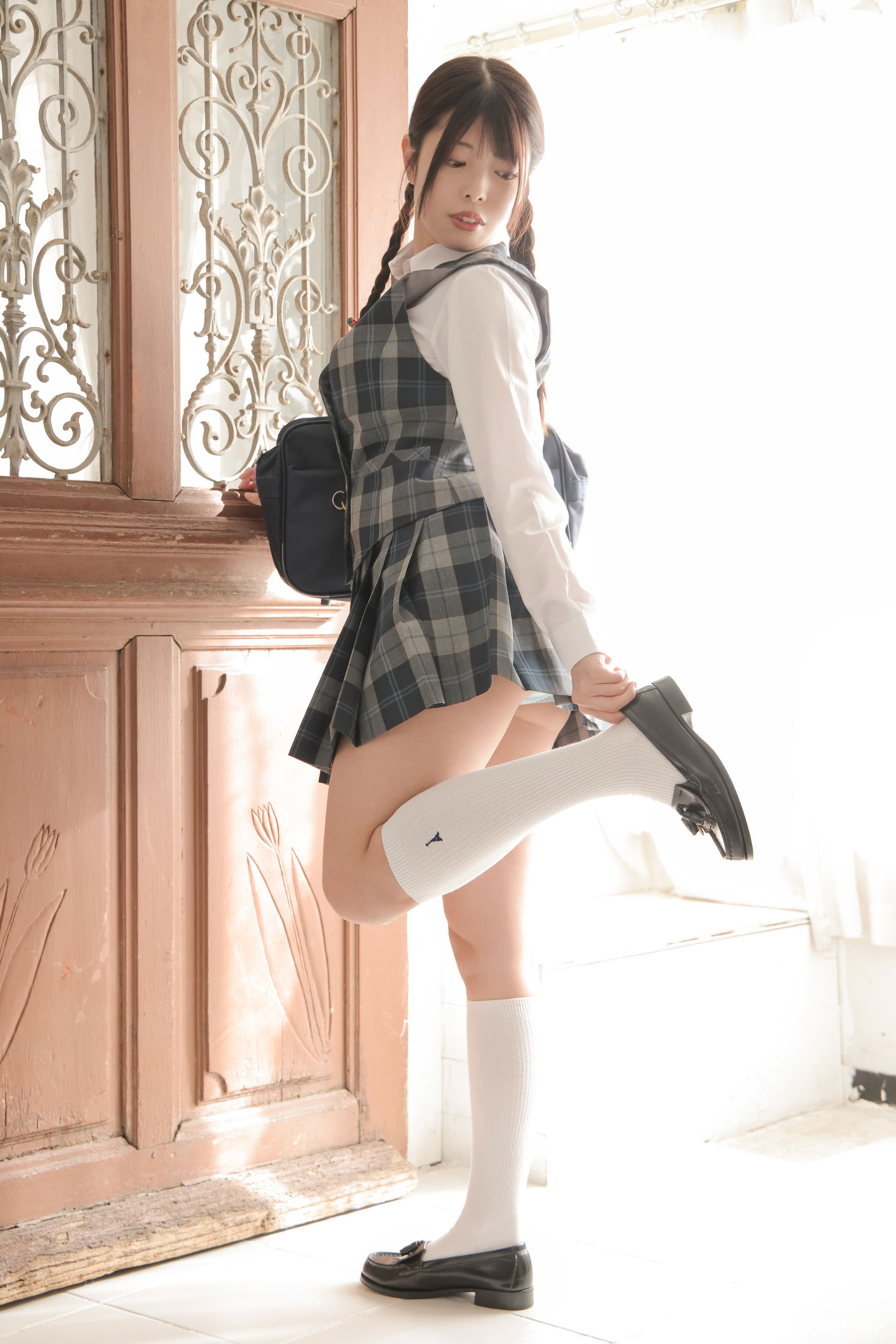 [LOVEPOP] Kishiro Niibo 新穂貴城 Photoset 04/(97P)