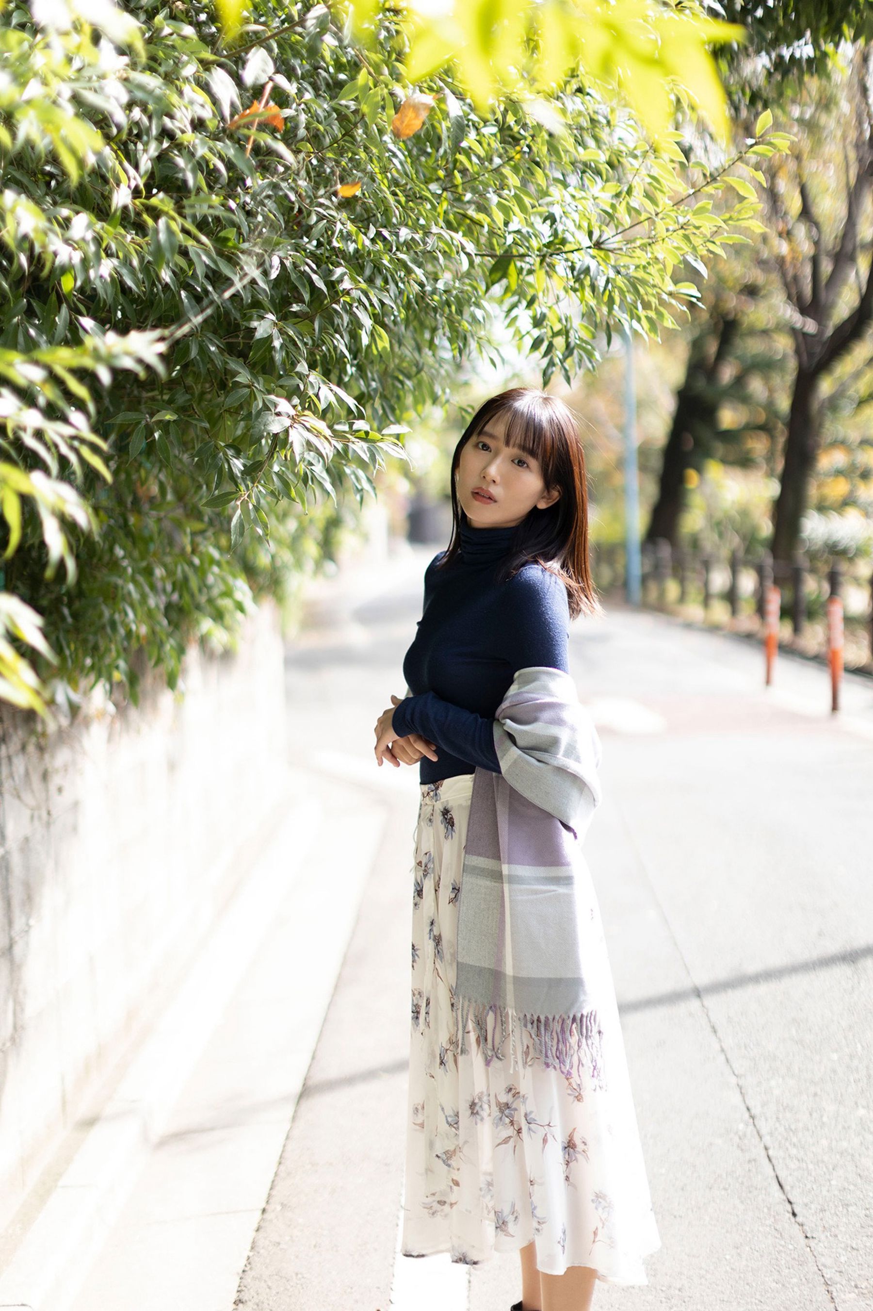 志田音々 - 大人びたキミが眩しくて/(96P)