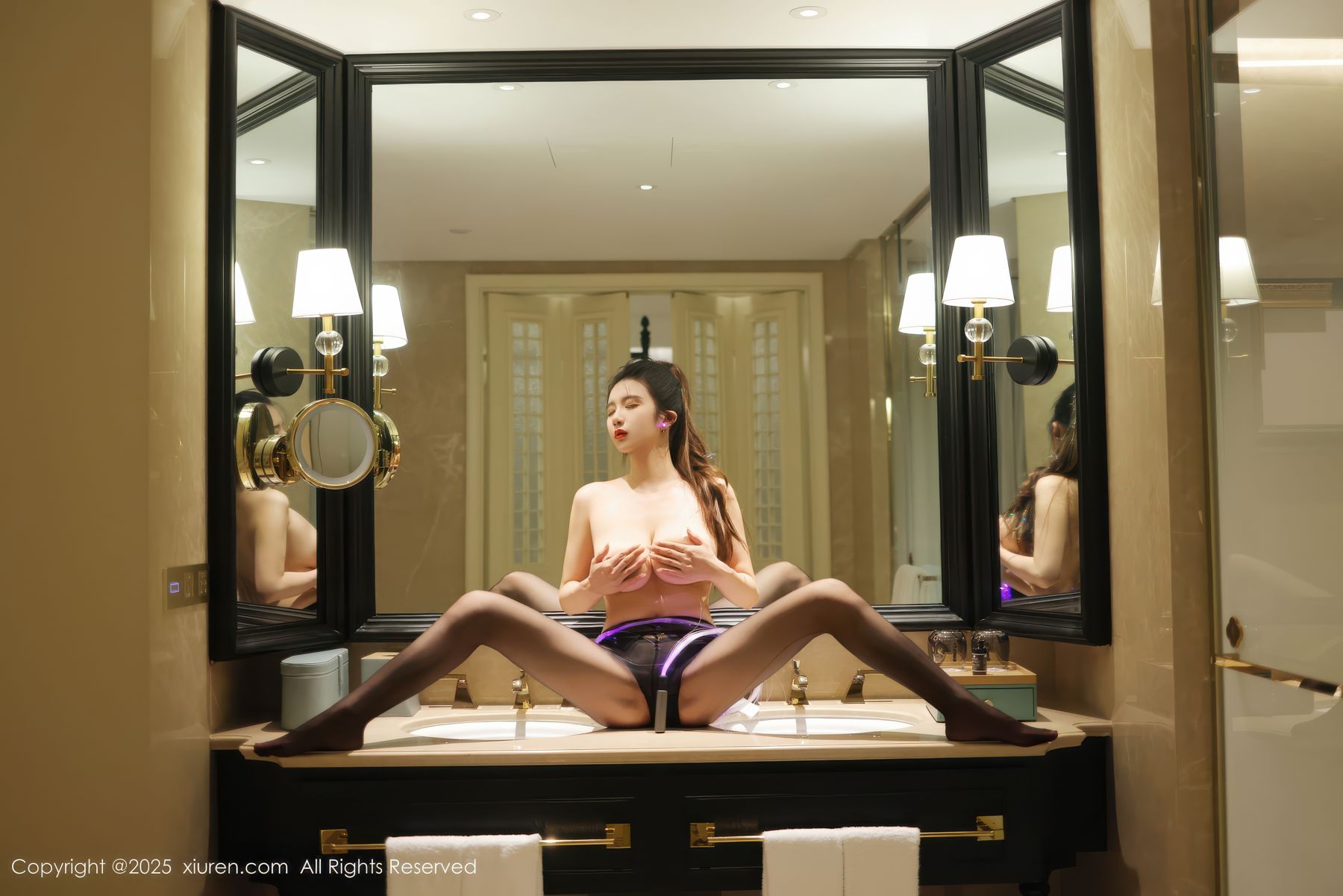 [秀人XiuRen] 2025.10.31 No.10936 小肉肉咪/(77P)