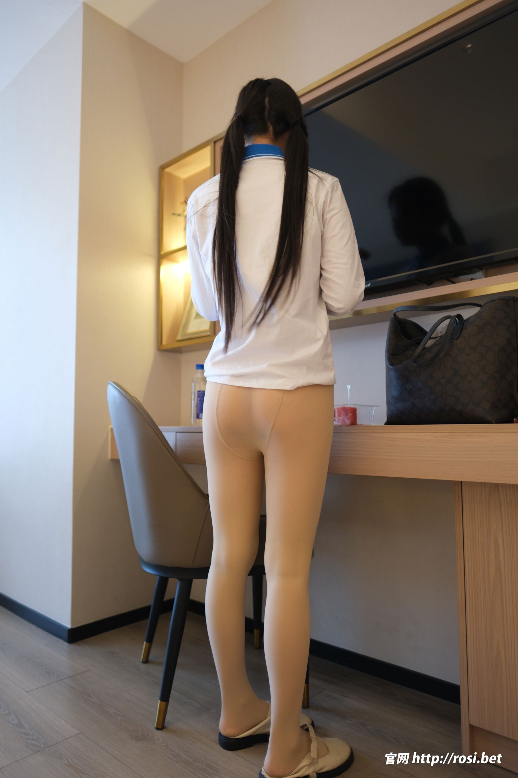 [ROSI写真] 2026.01.16 NO.5156/(129P)