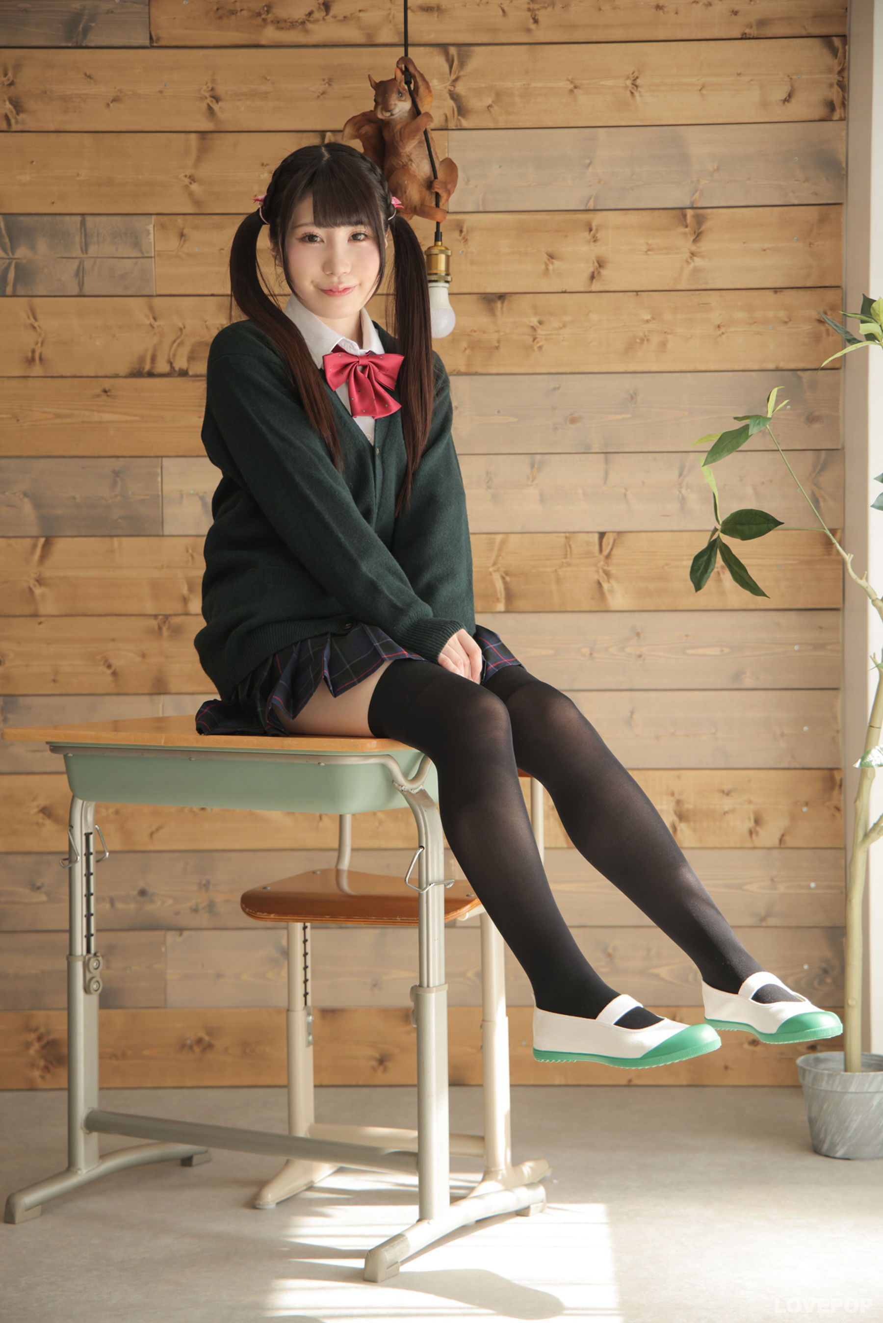 [LOVEPOP] Meru Momose 桃瀬める Photoset 01/(78P)