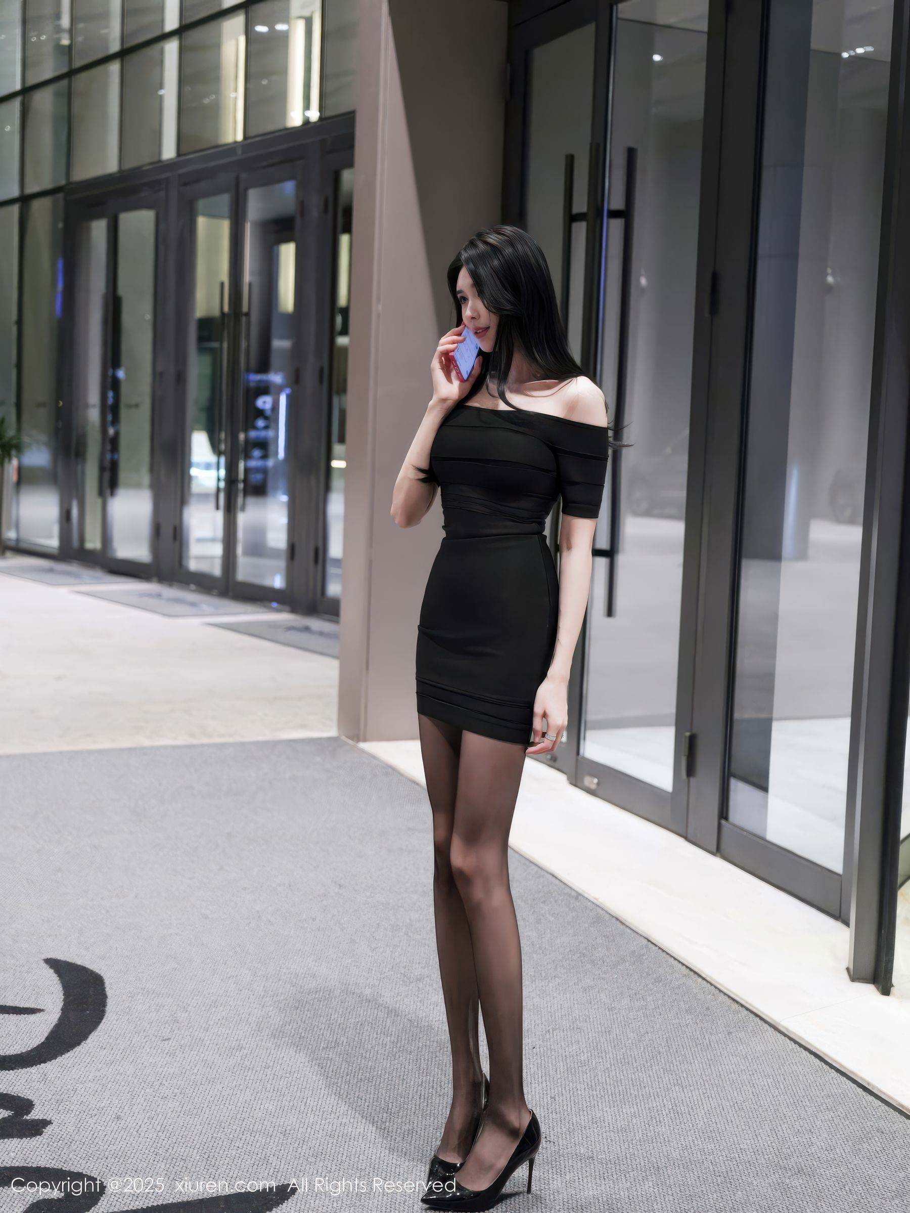 [秀人XiuRen] 2025.11.04 No.10942 椰汁糯米姬/(53P)