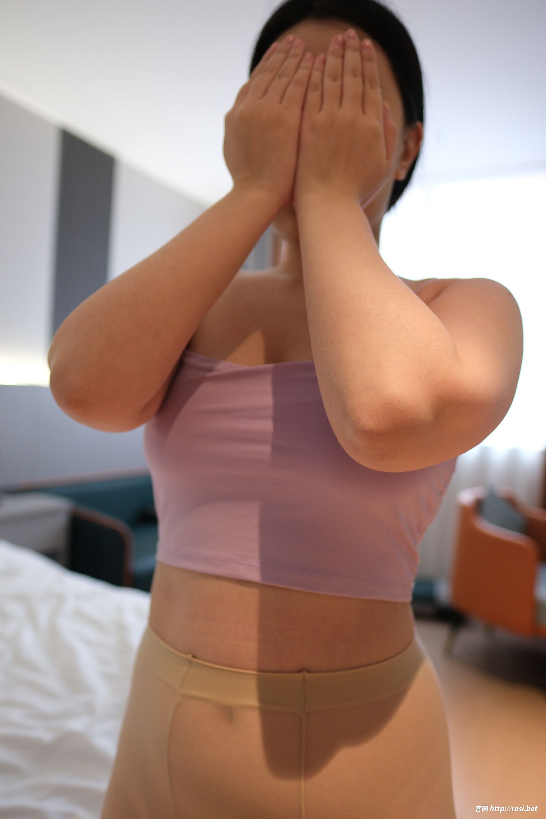 [ROSI写真] 2025.12.26 NO.5135/(77P)