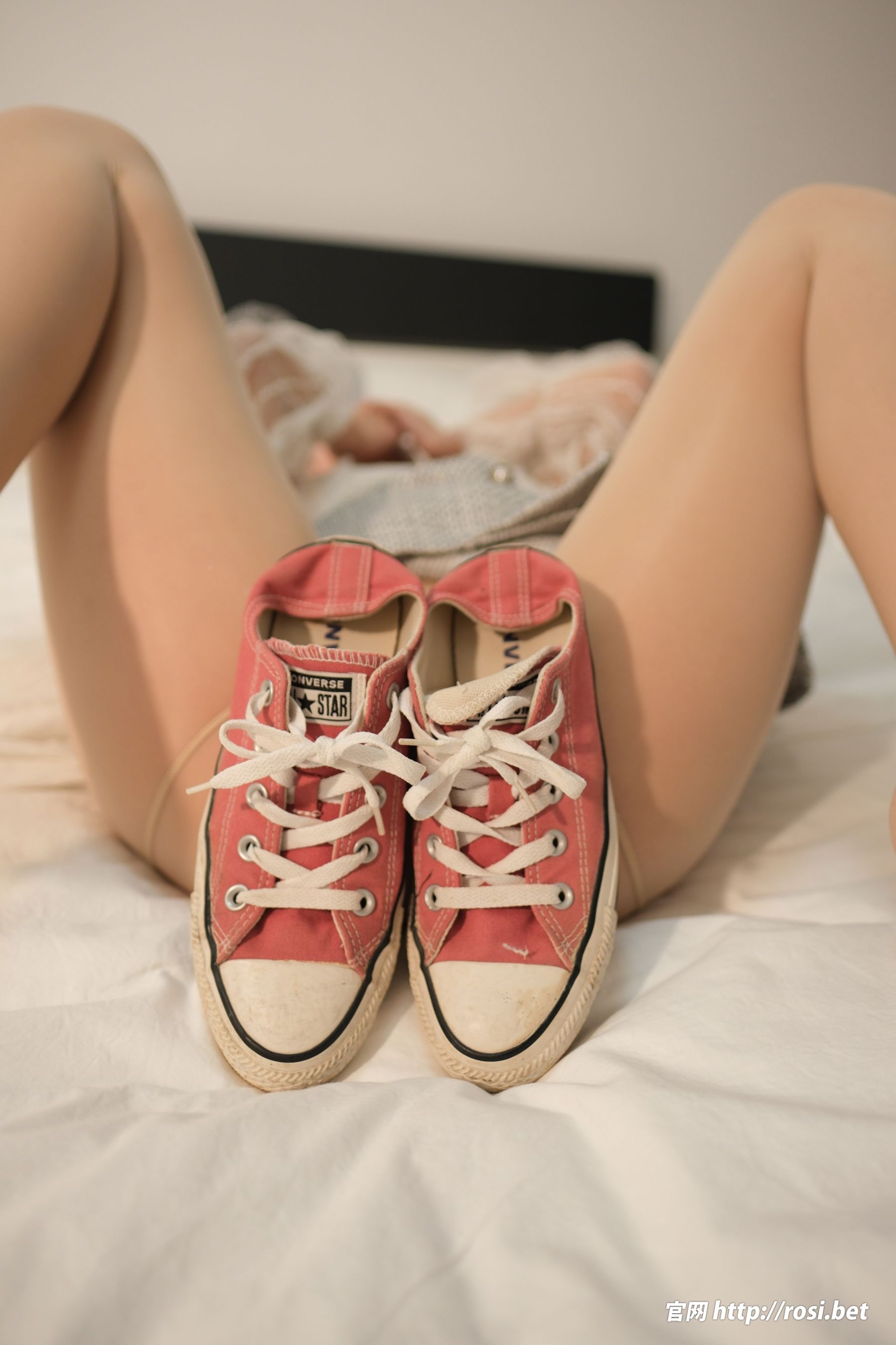 [ROSI写真] 2025.12.23 NO.5132/(66P)