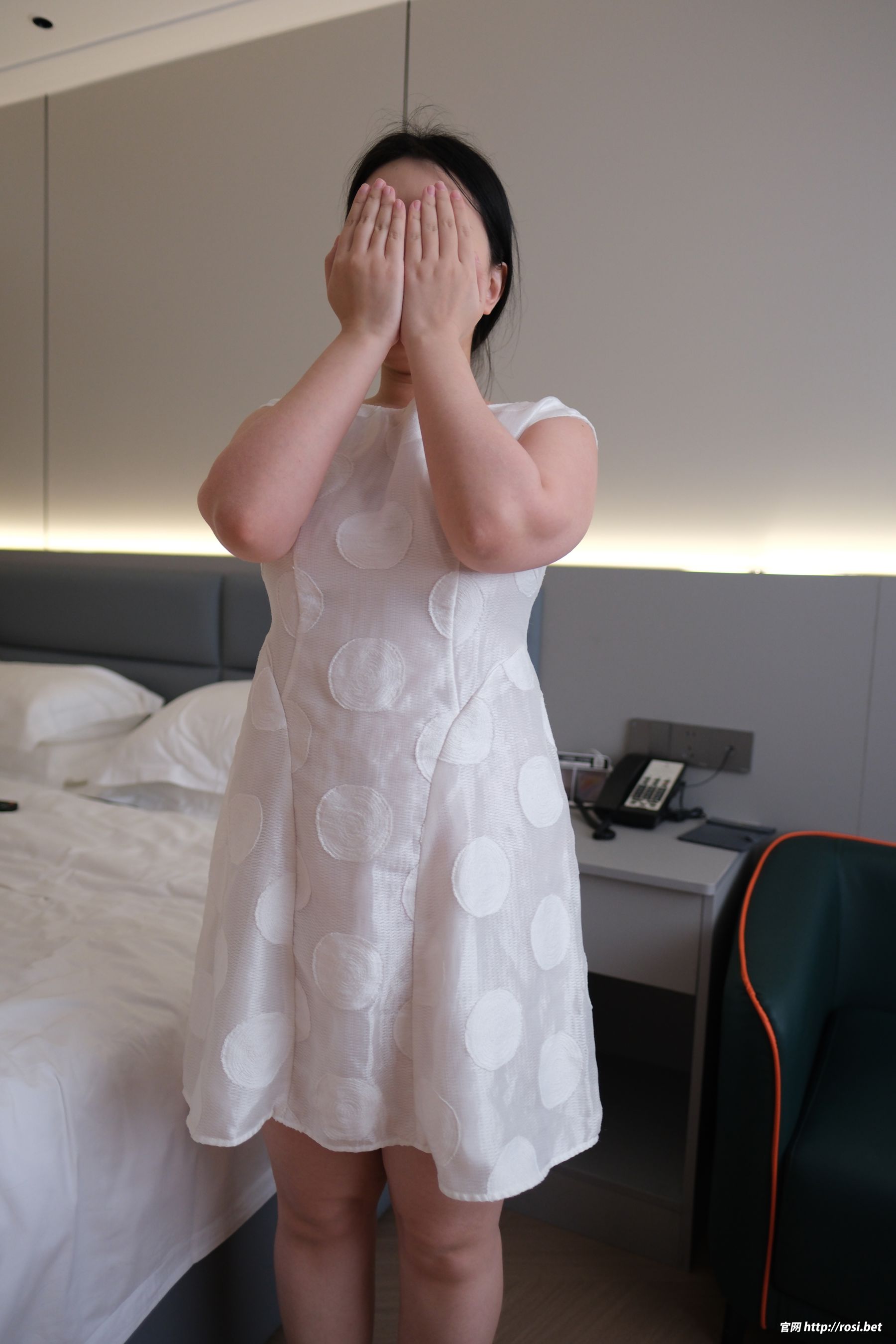 [ROSI写真] 2025.12.22 NO.5131/(91P)