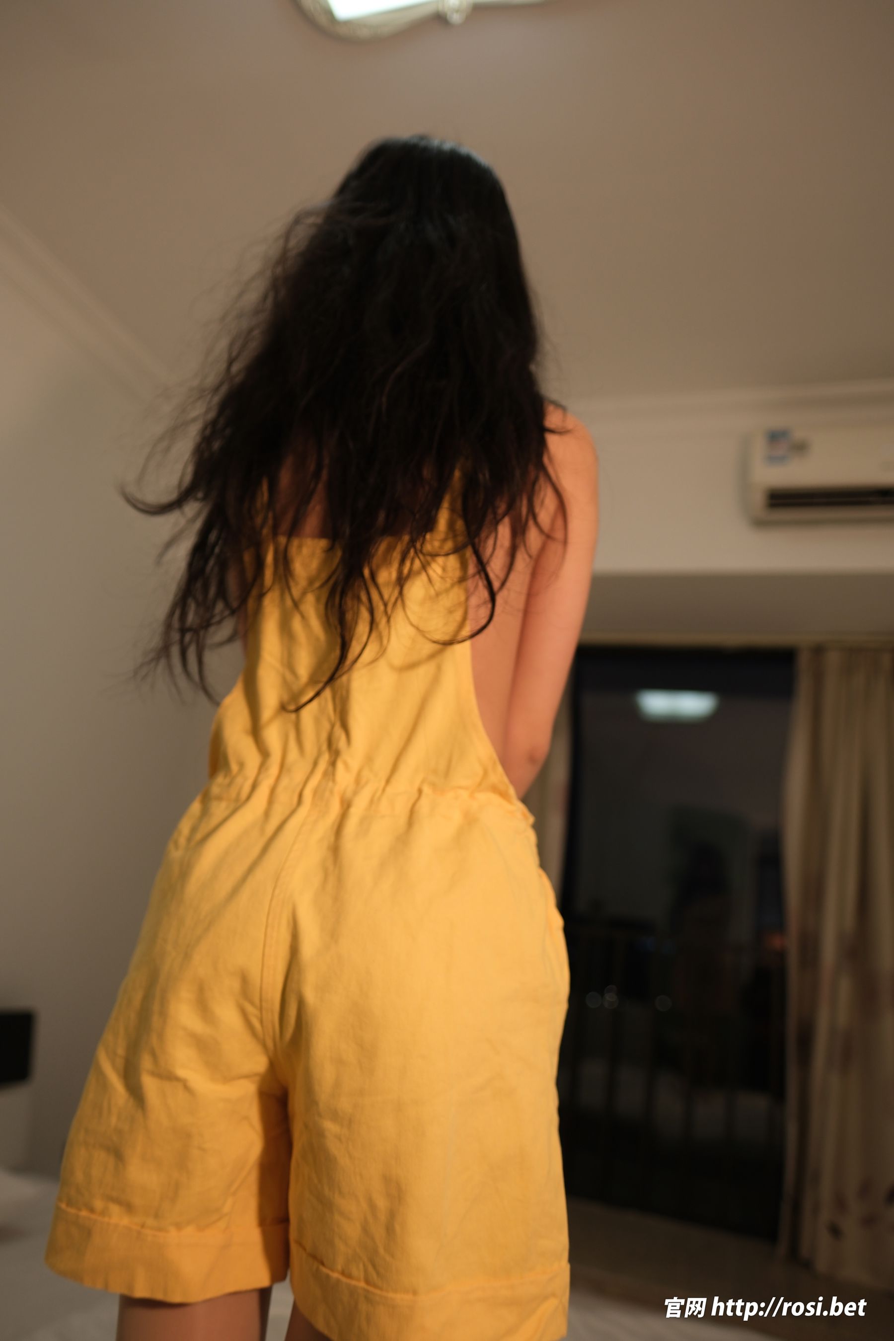 [ROSI写真] 2025.12.31 NO.5140/(64P)