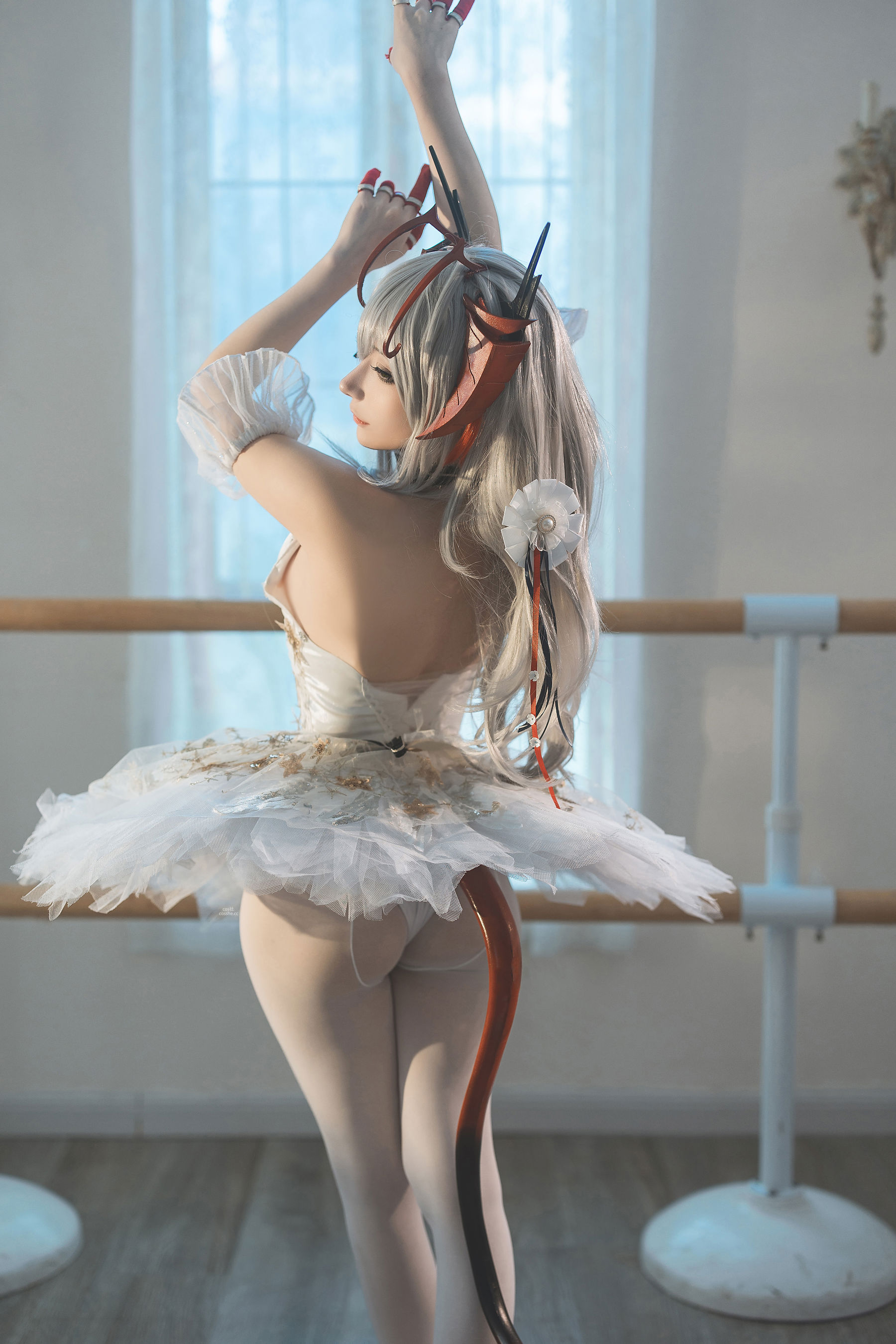 是三不是世w - 明日方舟 W 芭蕾/(27P)