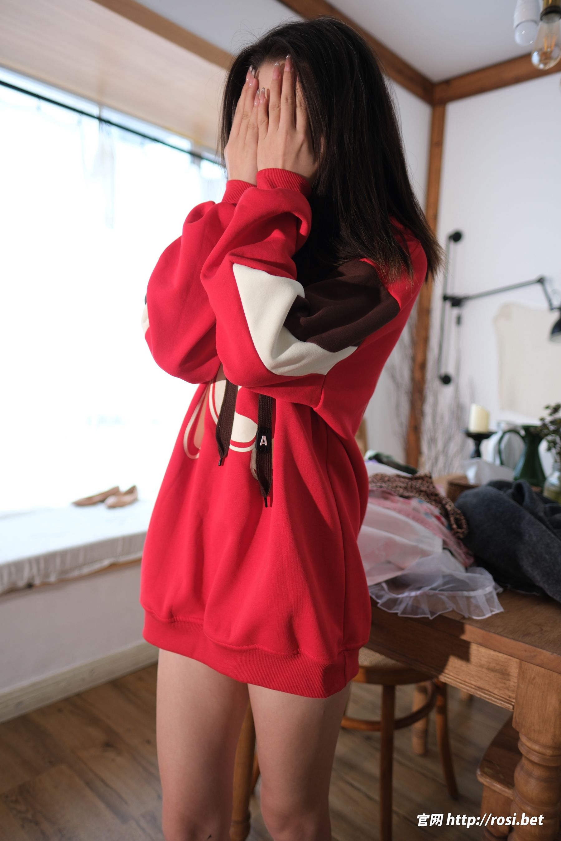 [ROSI写真] 2025.12.21 NO.5130/(106P)