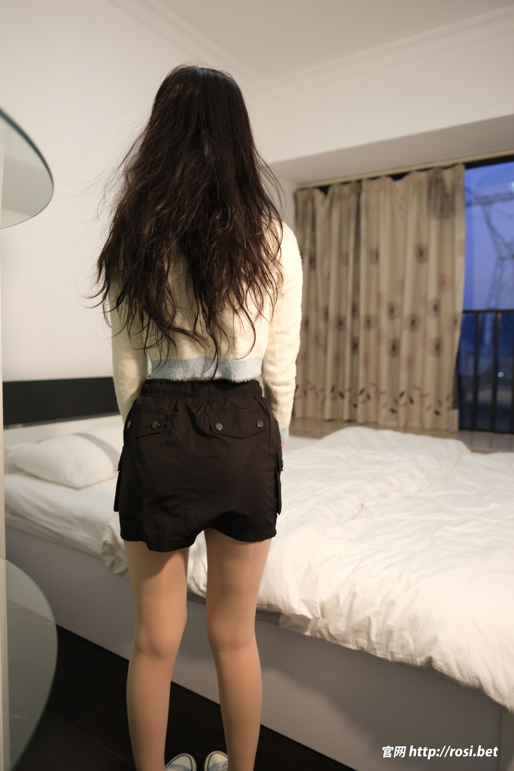 [ROSI写真] 2025.12.19 NO.5128/(68P)