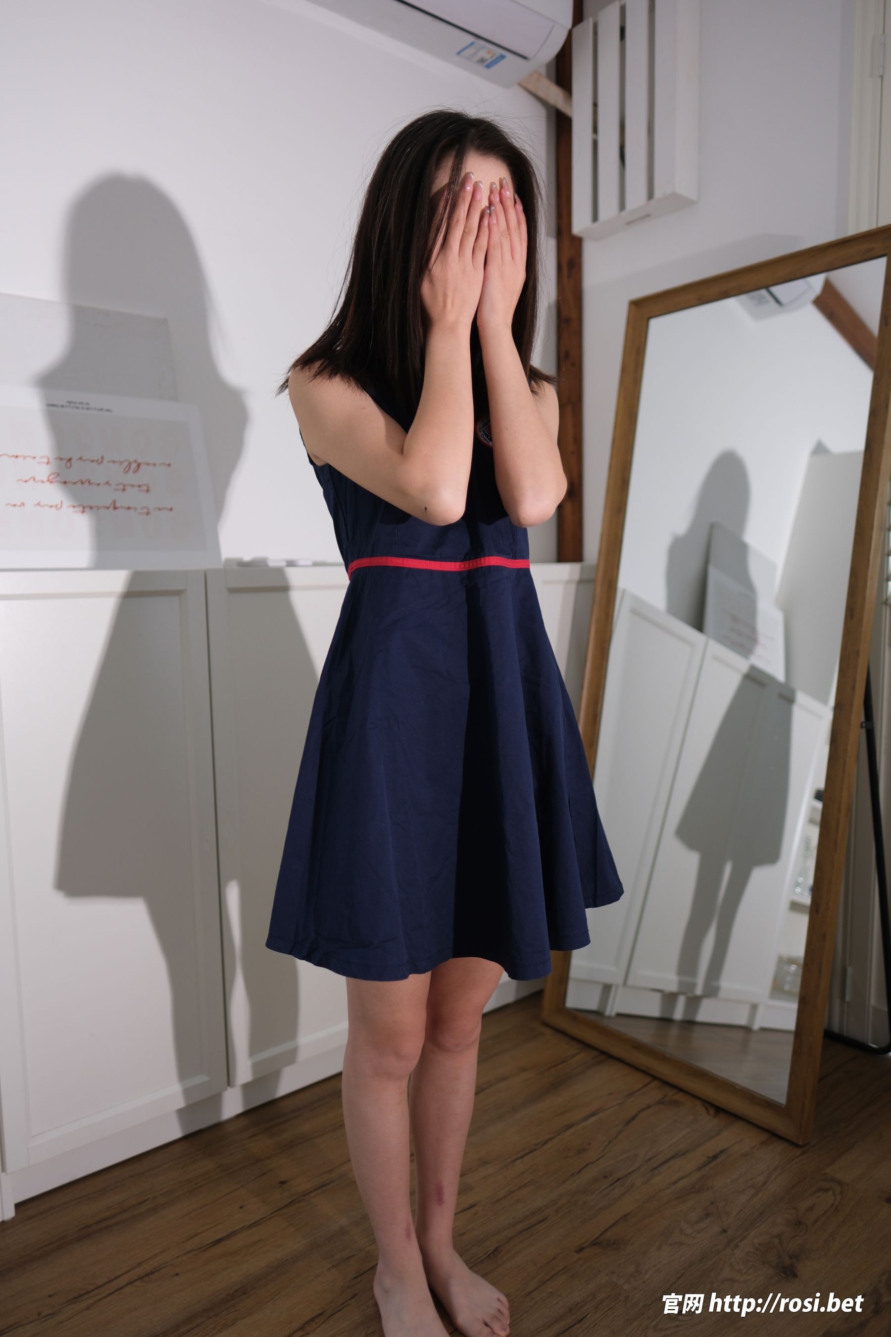 [ROSI写真] 2025.12.29 NO.5138/(92P)