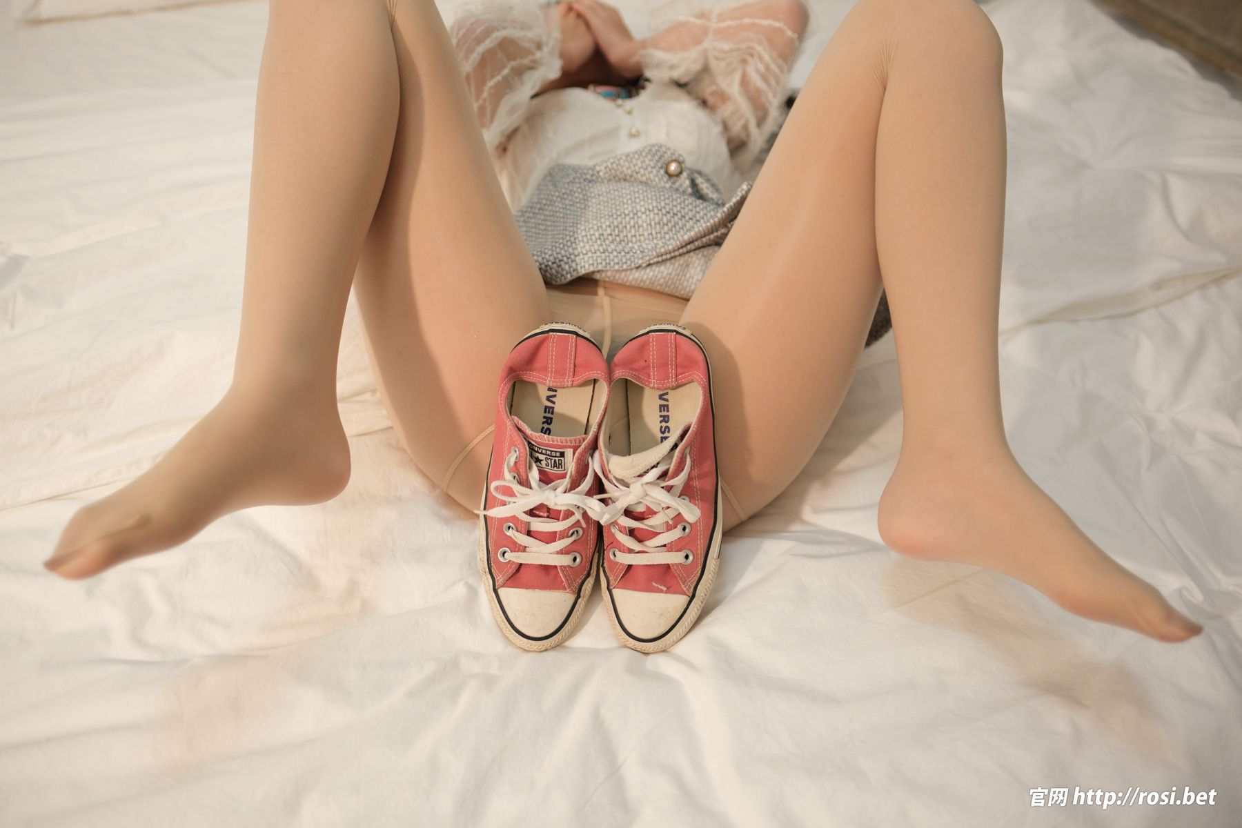 [ROSI写真] 2025.12.23 NO.5132/(66P)