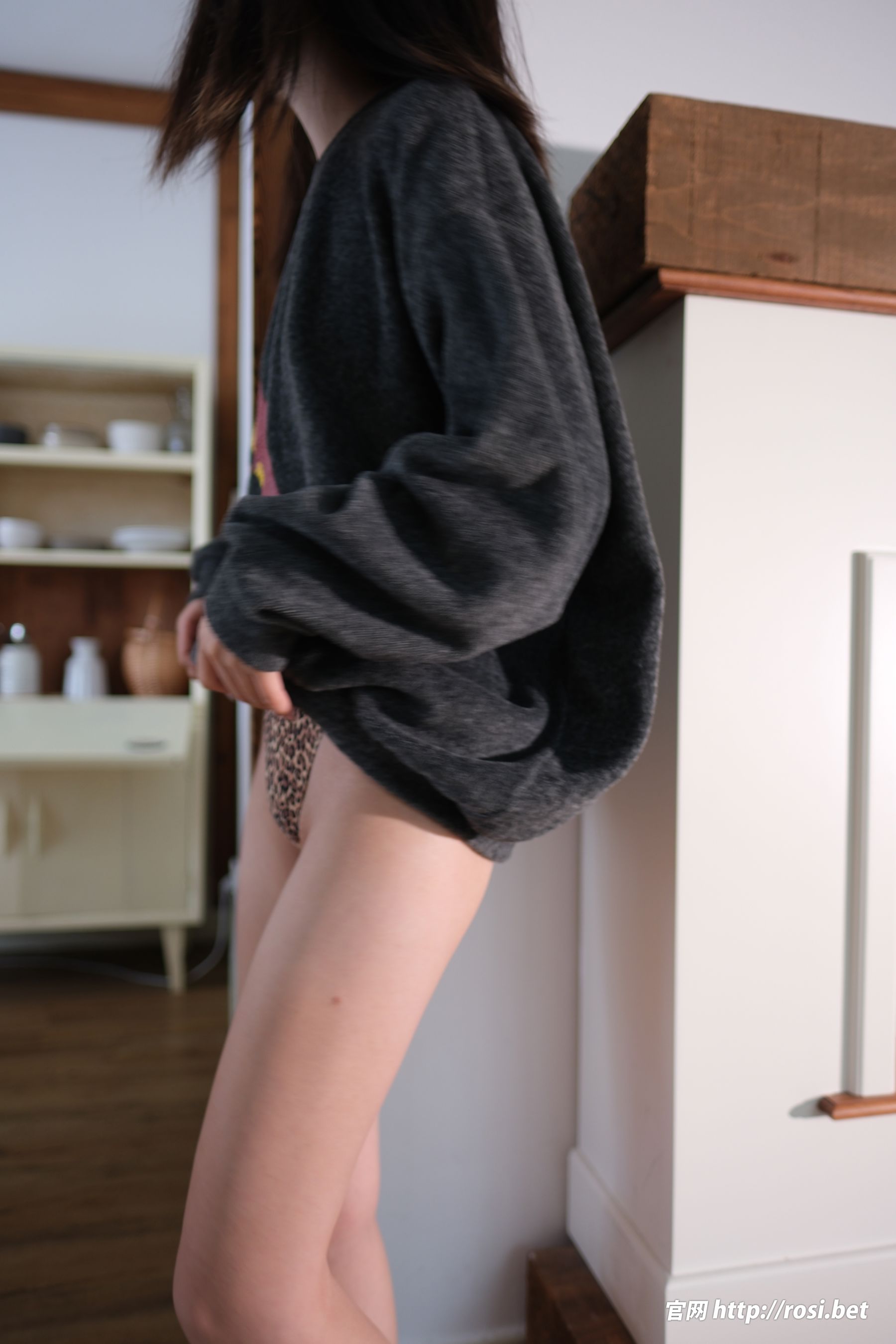 [ROSI写真] 2025.12.16 NO.5125/(100P)