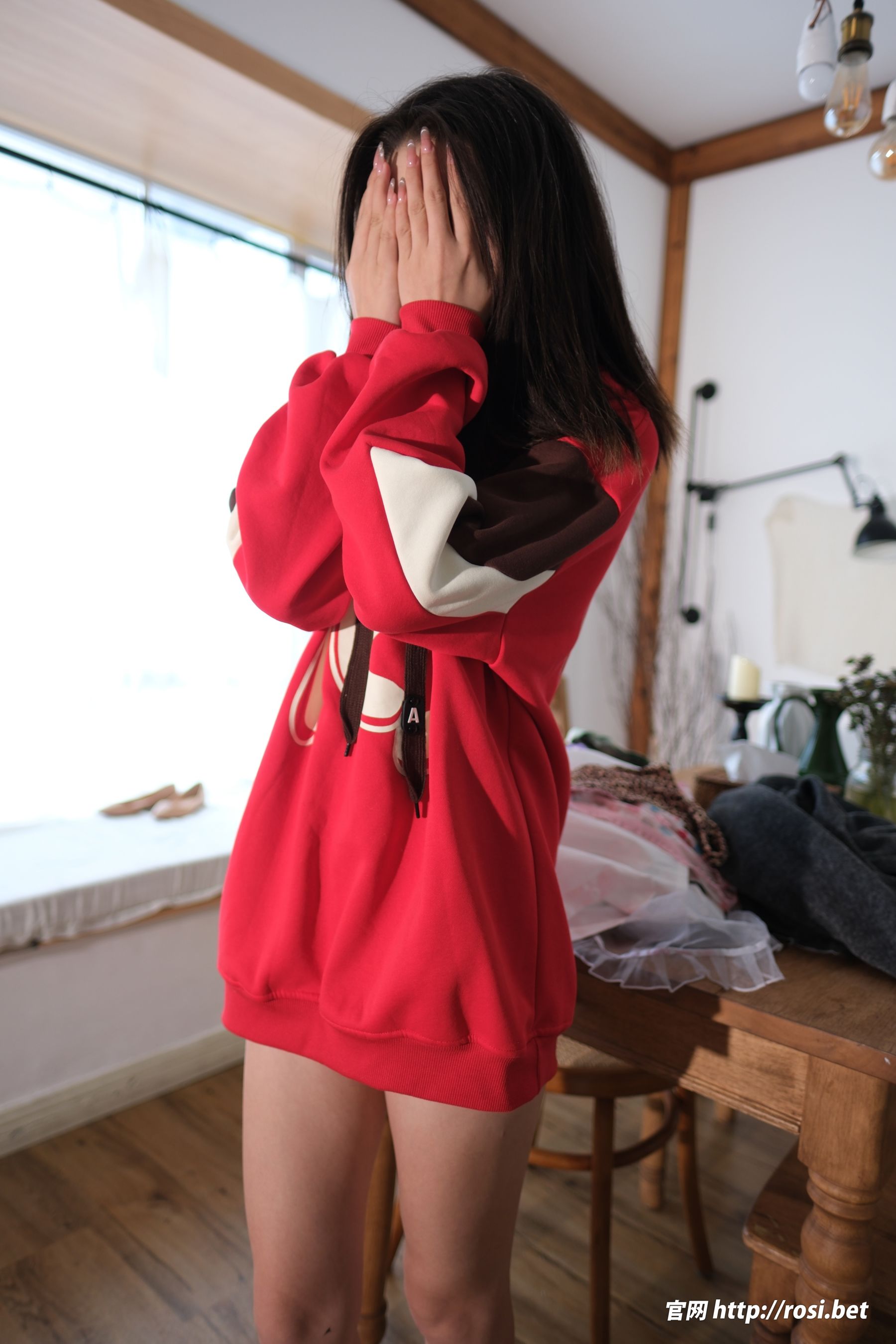 [ROSI写真] 2025.12.21 NO.5130/(106P)