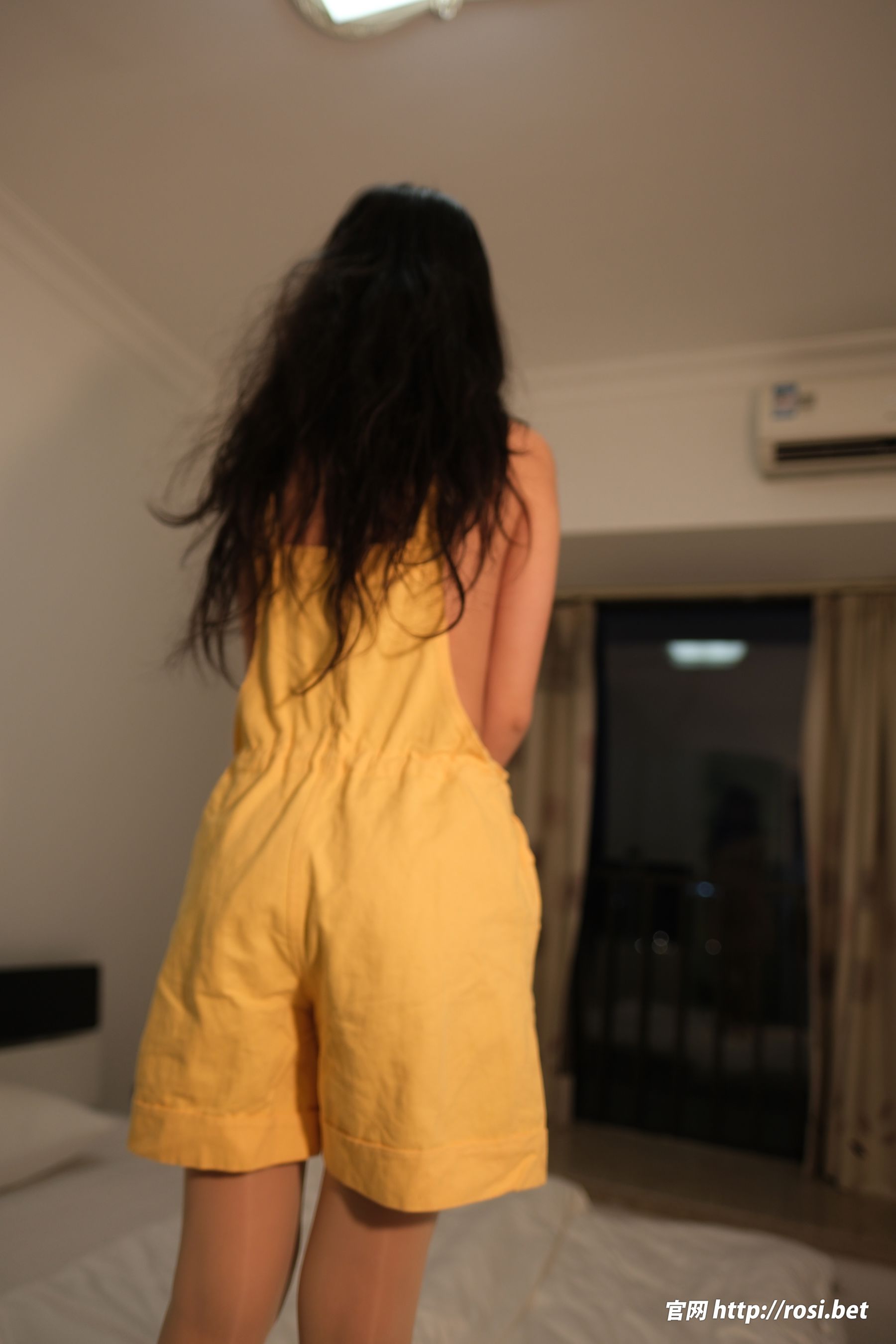 [ROSI写真] 2025.12.31 NO.5140/(64P)